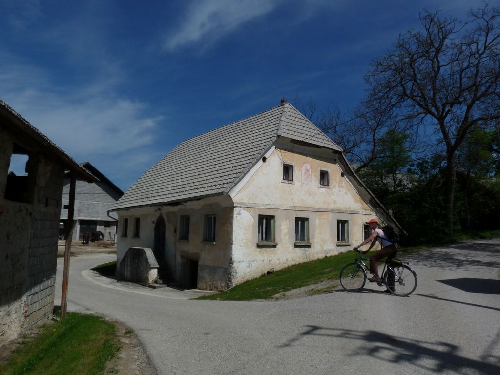 Leskovec