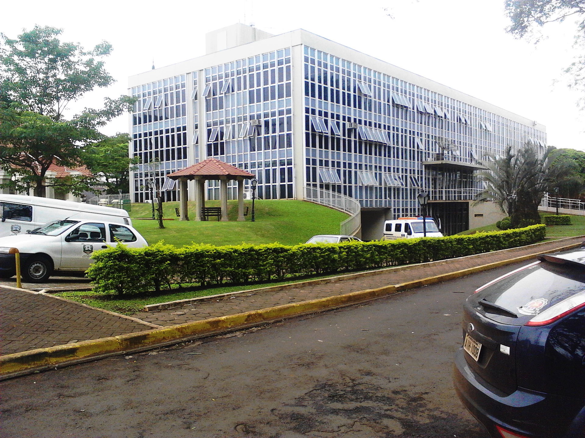 Vista da Prefeitura Municipal de Marechal Cândido Rondon - Para…