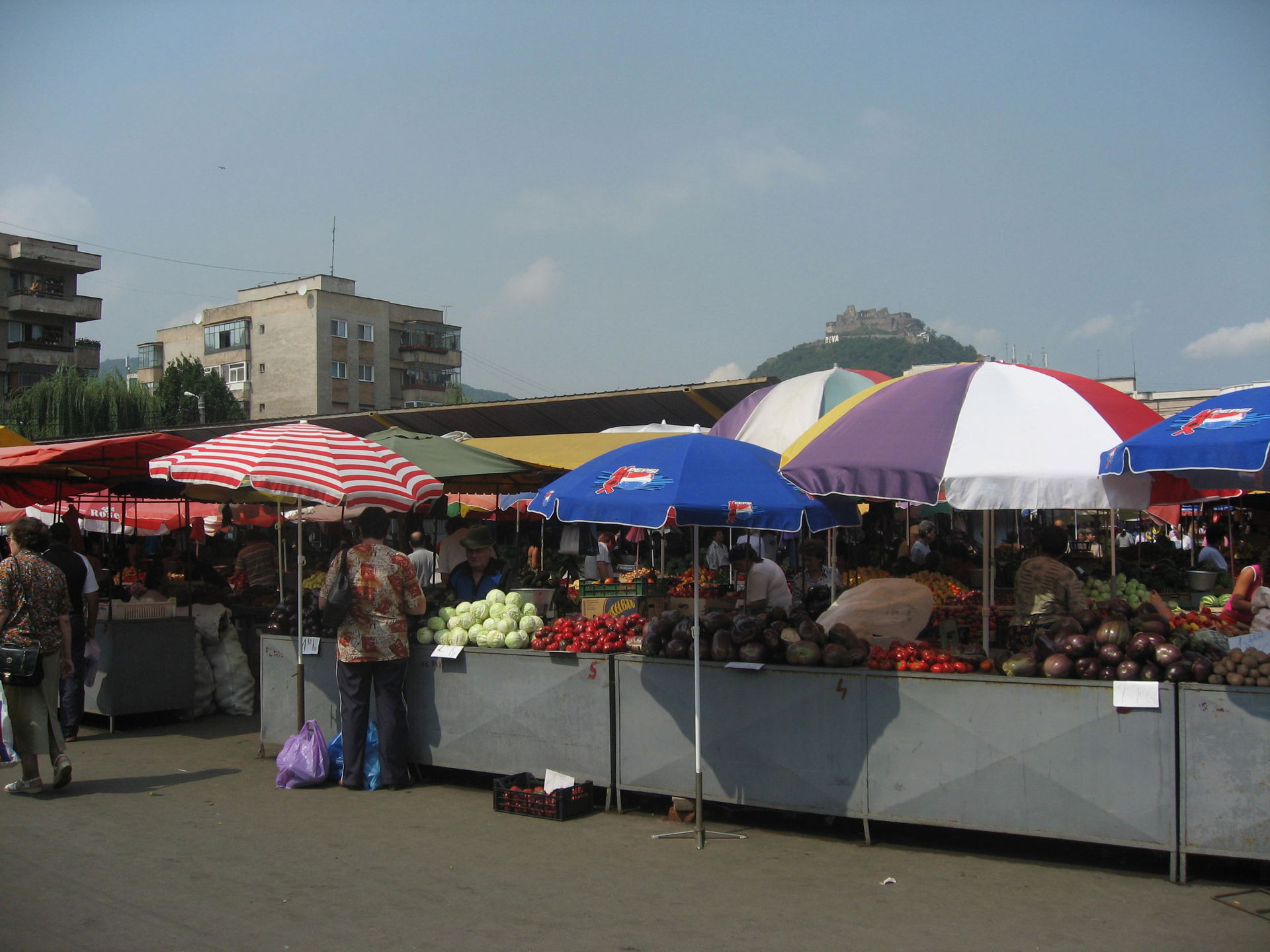 Deva, tržnice