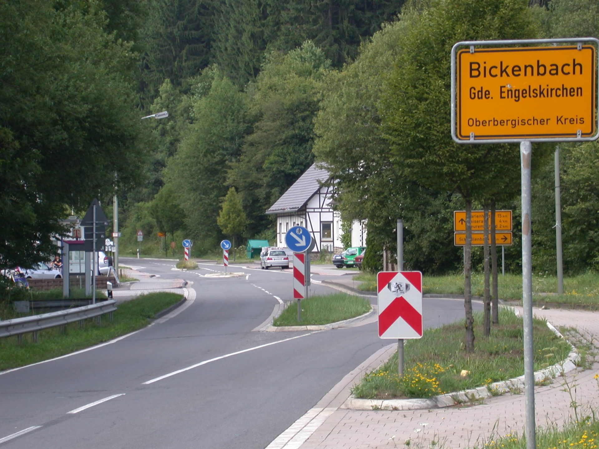 Ortseingang Bickenbach, 2010