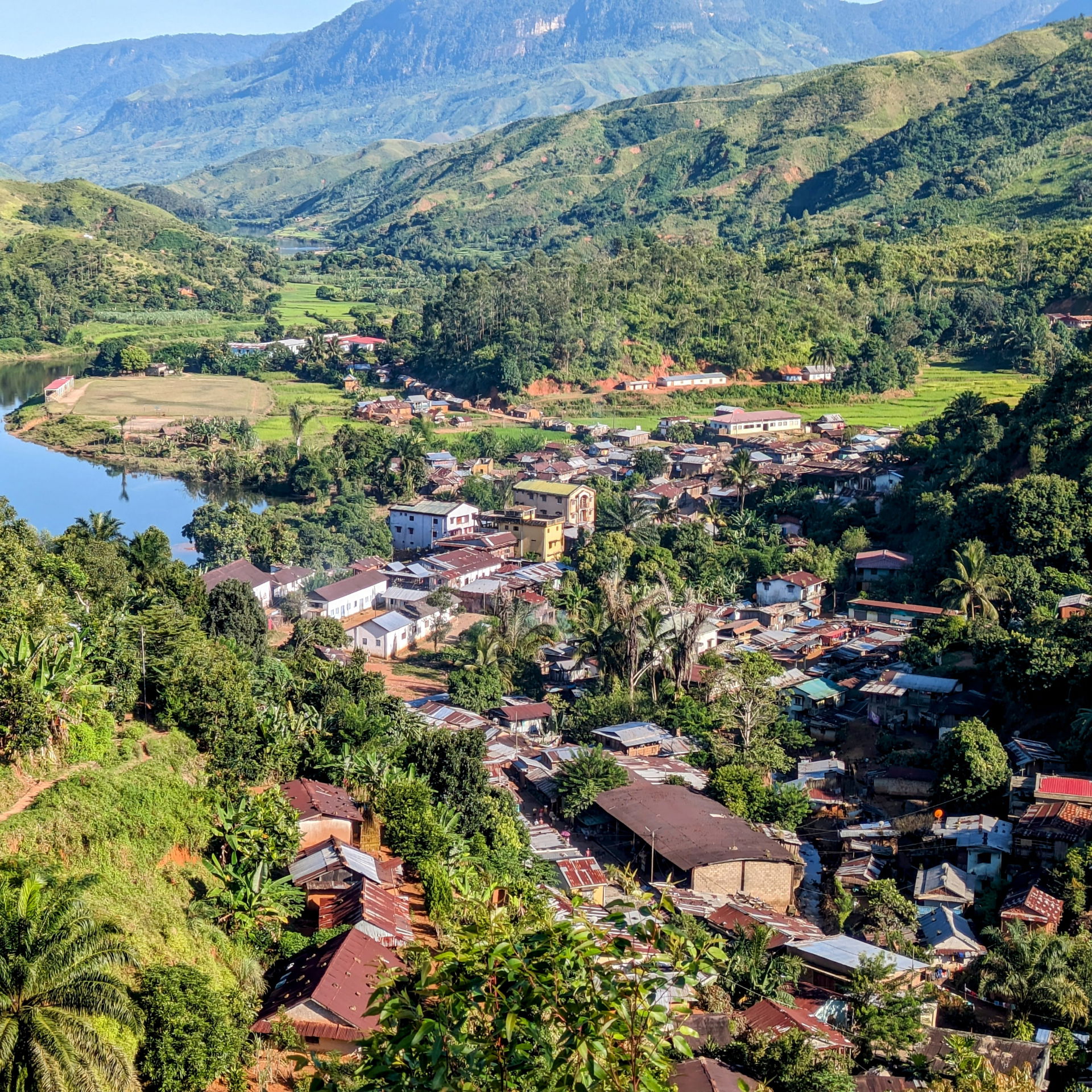 Vue sur la ville d'Ikongo
