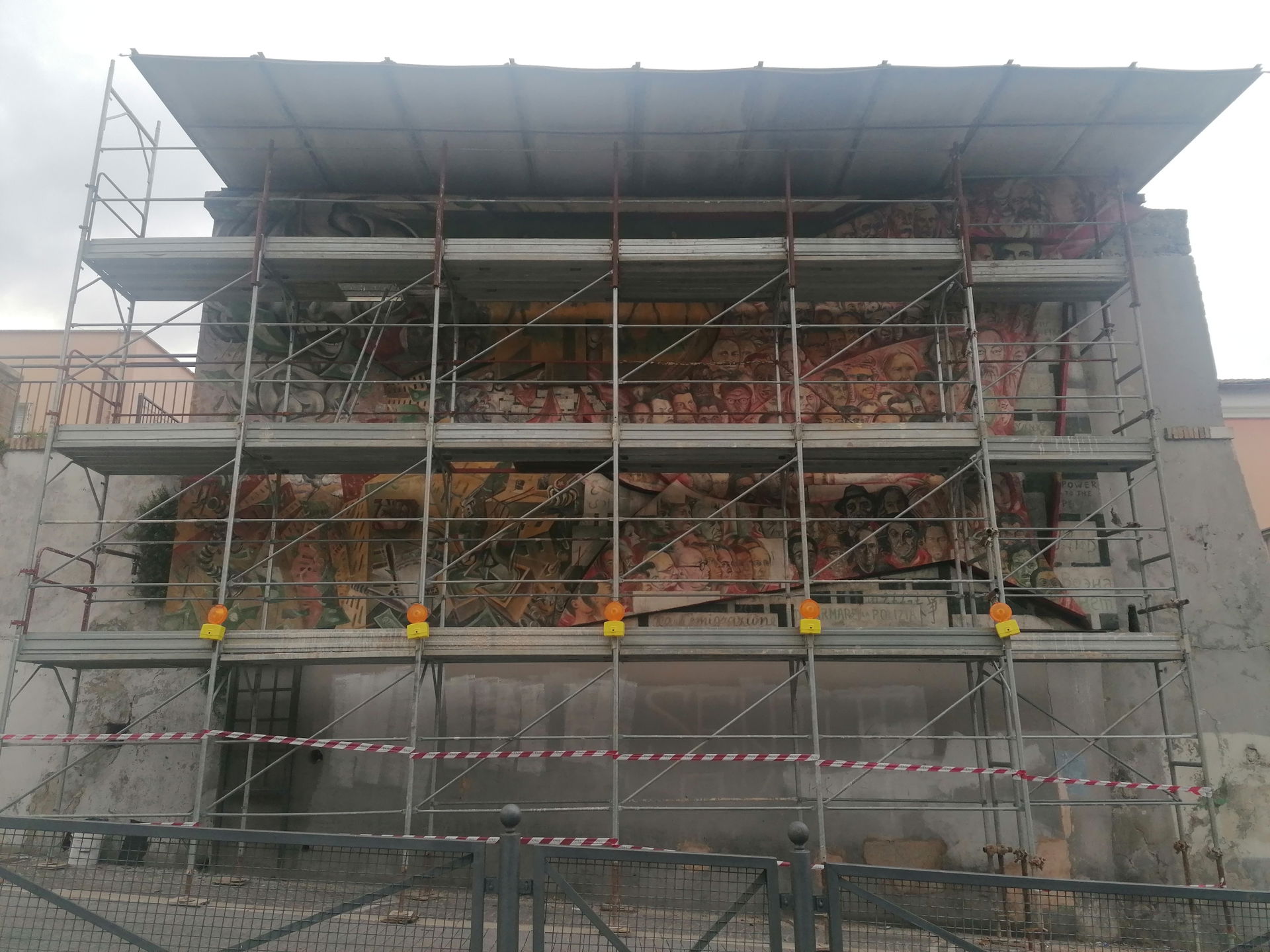 Murale di Fiano Romano sotto restauro a Dicembre 2022