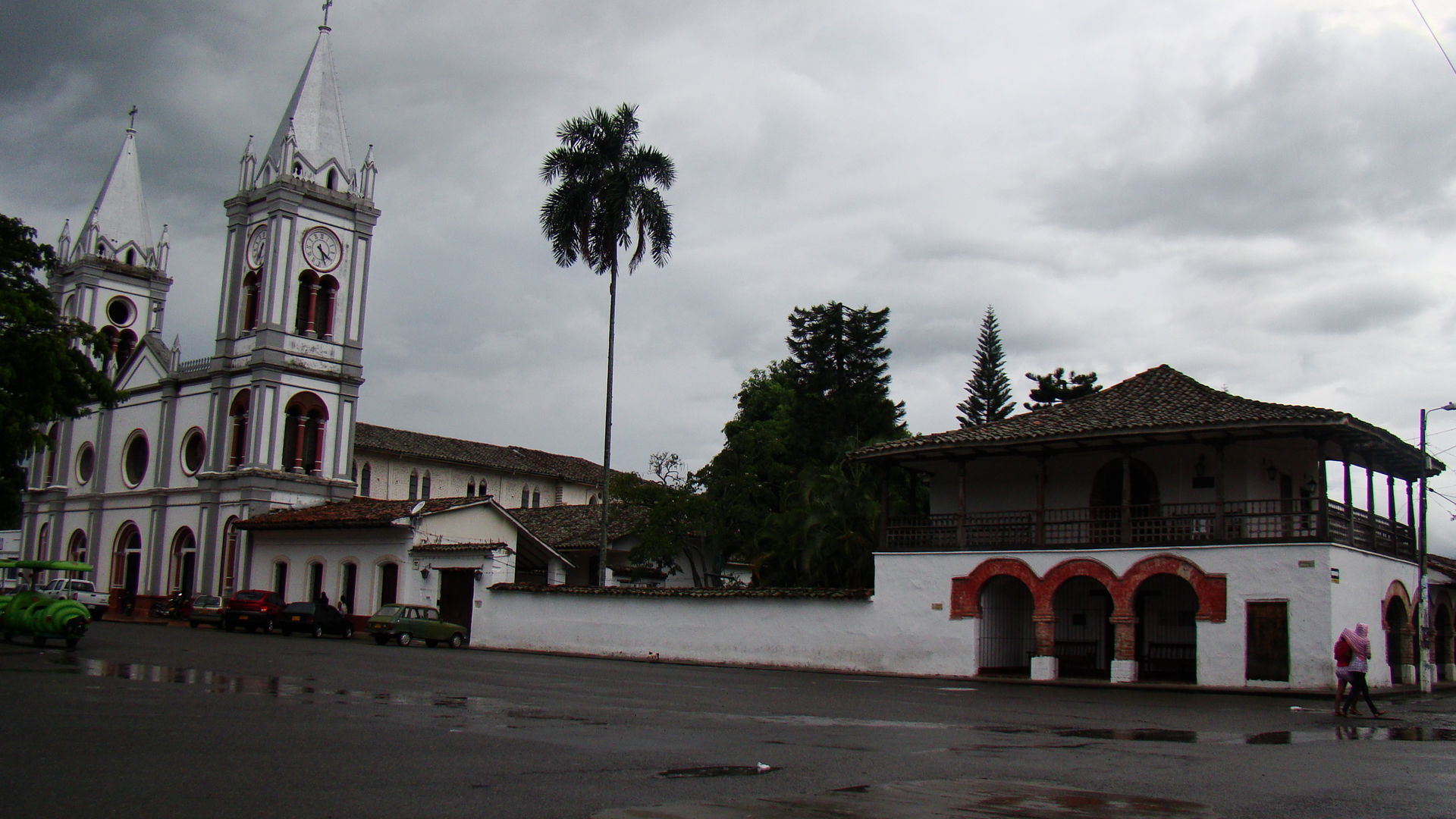 This is a photo of a Colombian monument identified by the ID