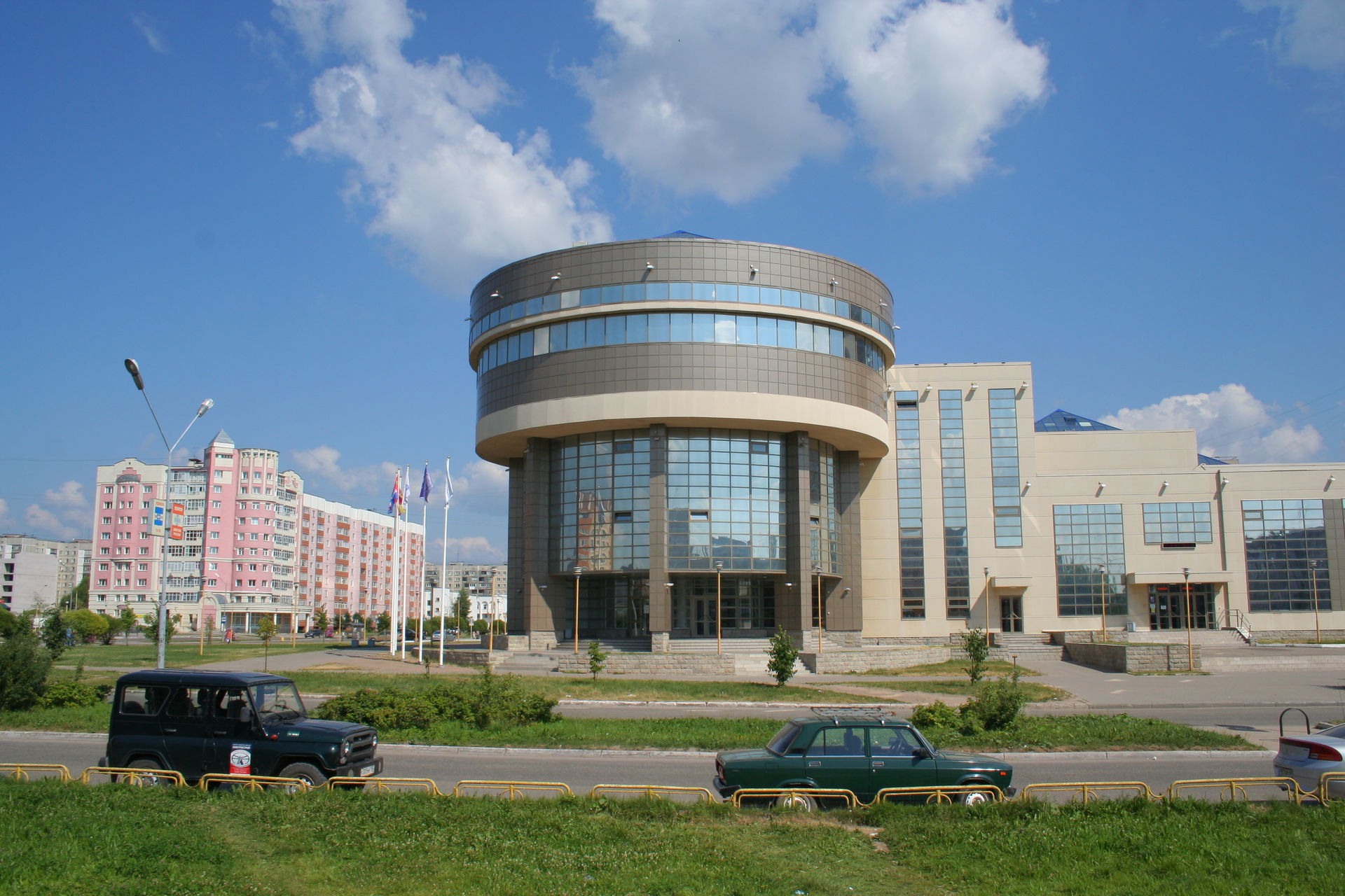 Stadt Udomlja (Oblast Twer, Russland). Zentraler Platz der Stad…
