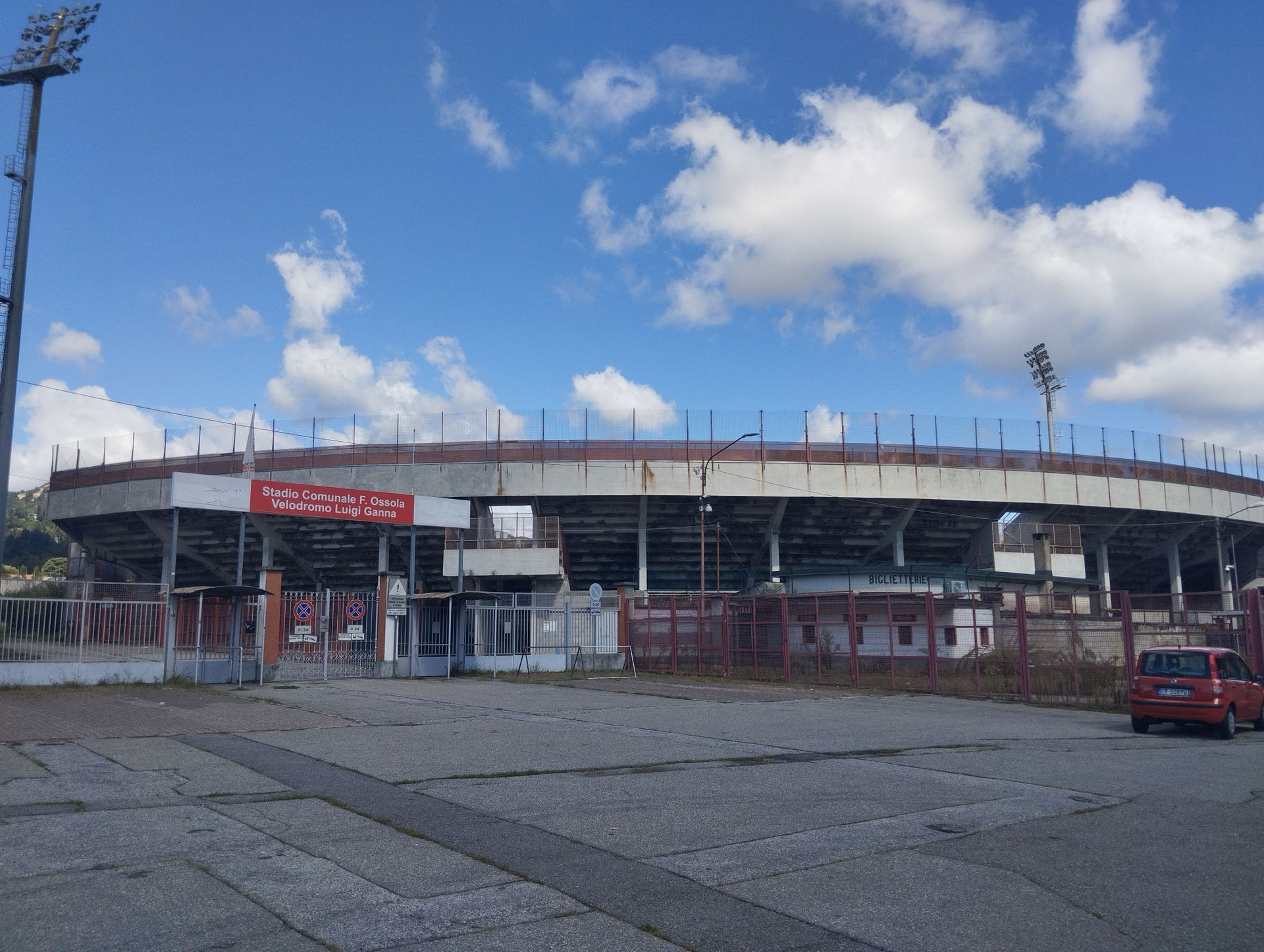 esterno dello stadio Franco Ossola di Varese nel 2025