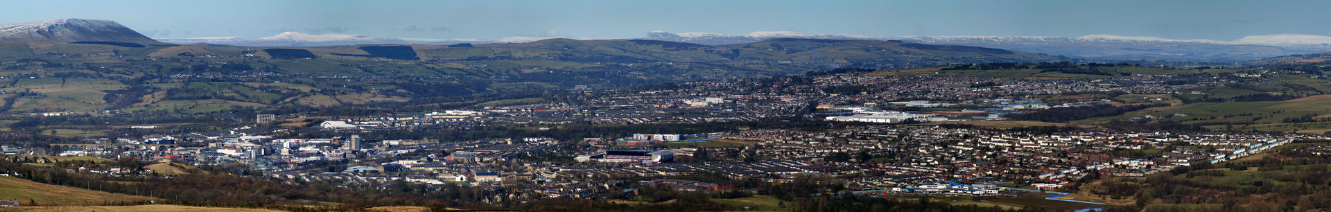 A panoramic image showing the town of Burnley from Crown point …