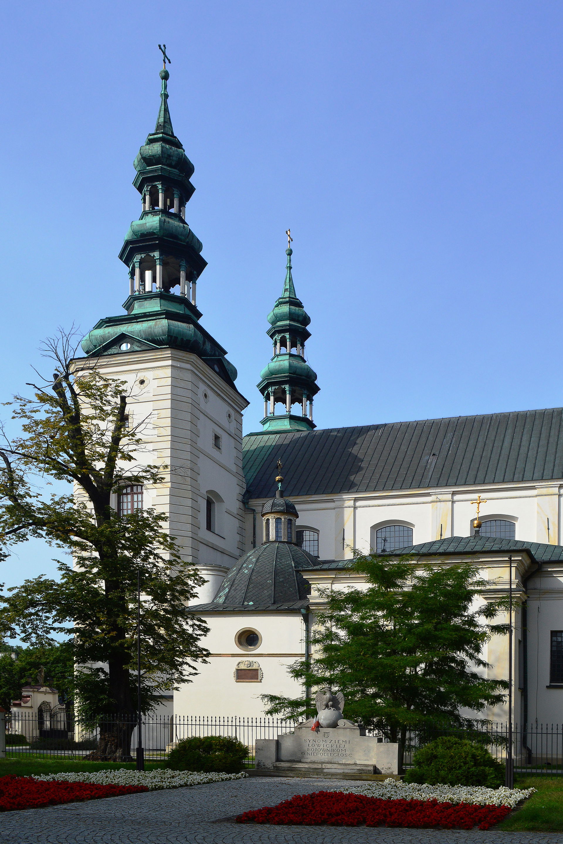 Łowicz is a town in central Poland, in the Łódź Voivodeship. Ło…