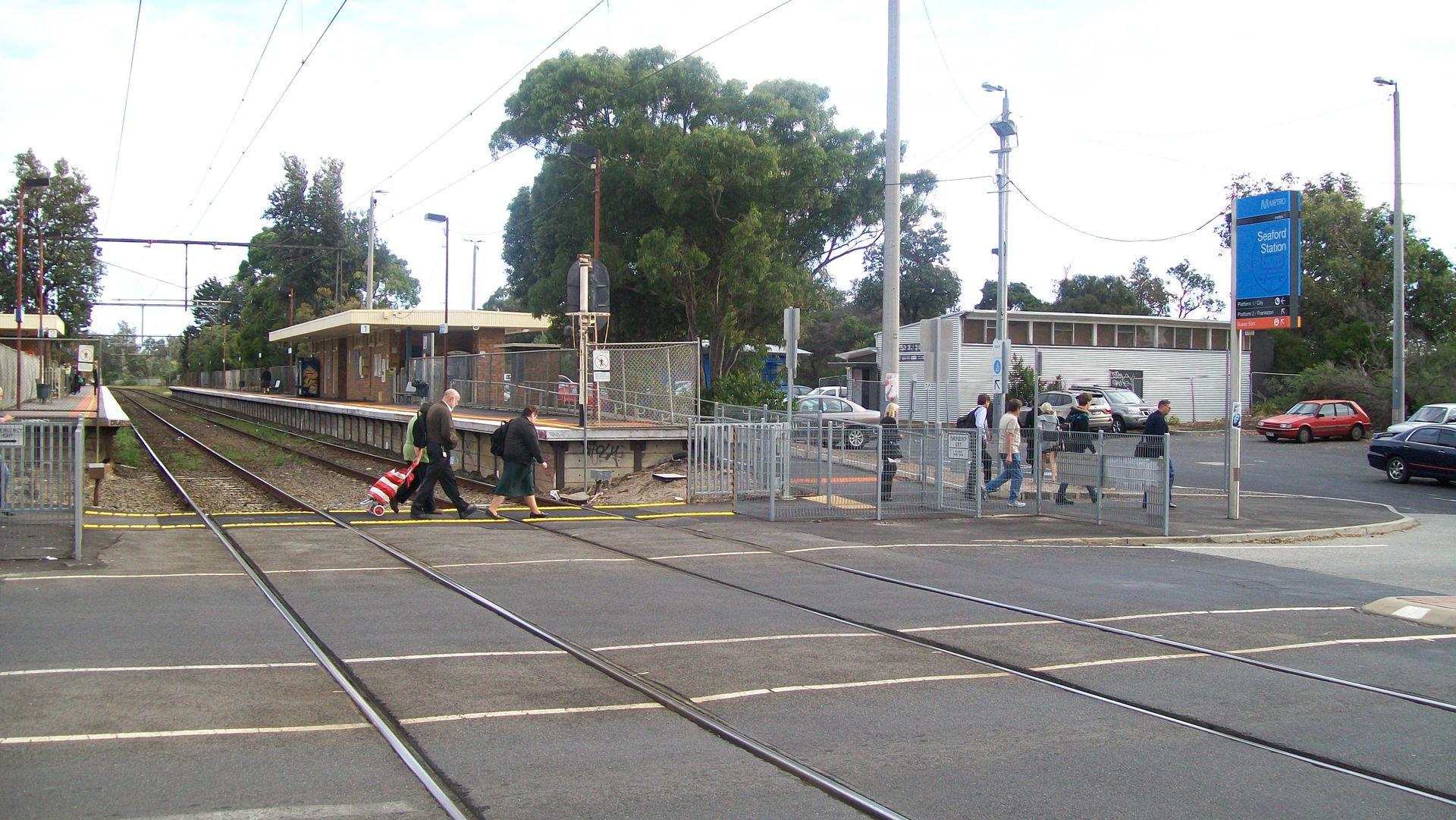 Seaford railway station, Melbourne
