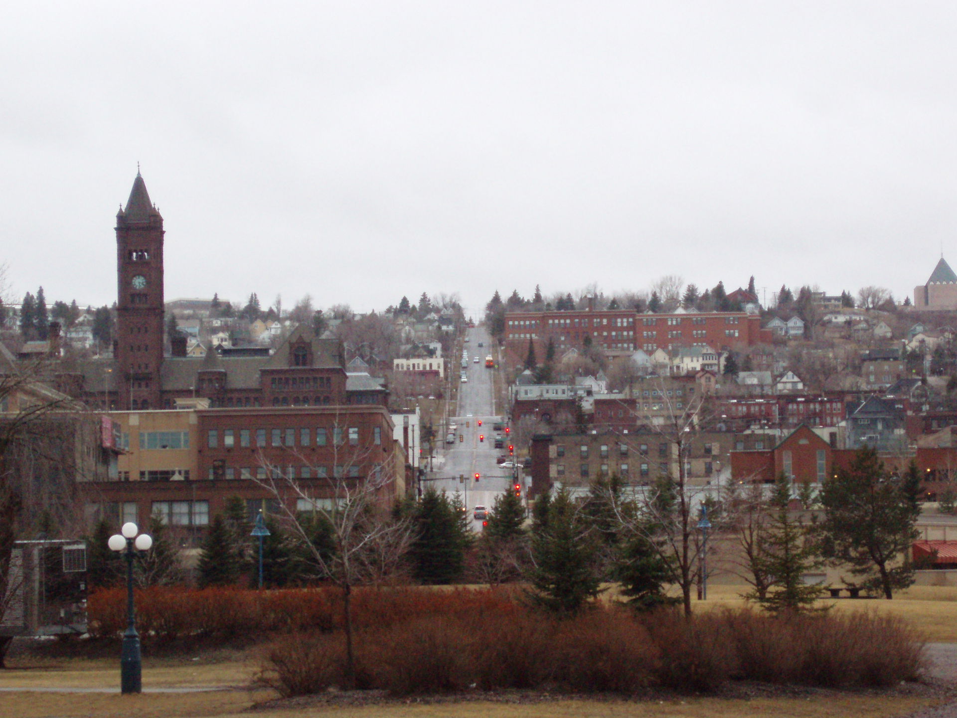 Duluth photo from Canal Park March 31, 2006 of 1st Avenue East …