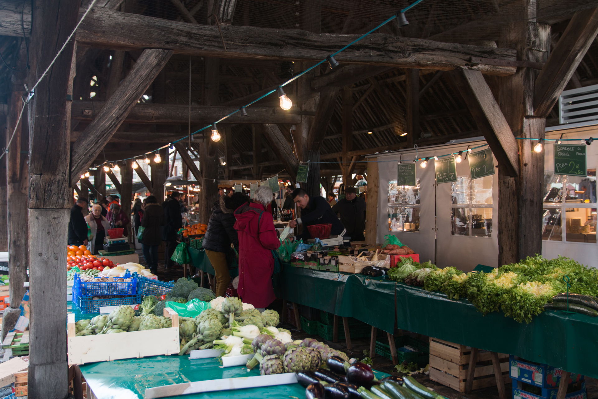 Medieval tradition is respected, stalls of perishables are on n…