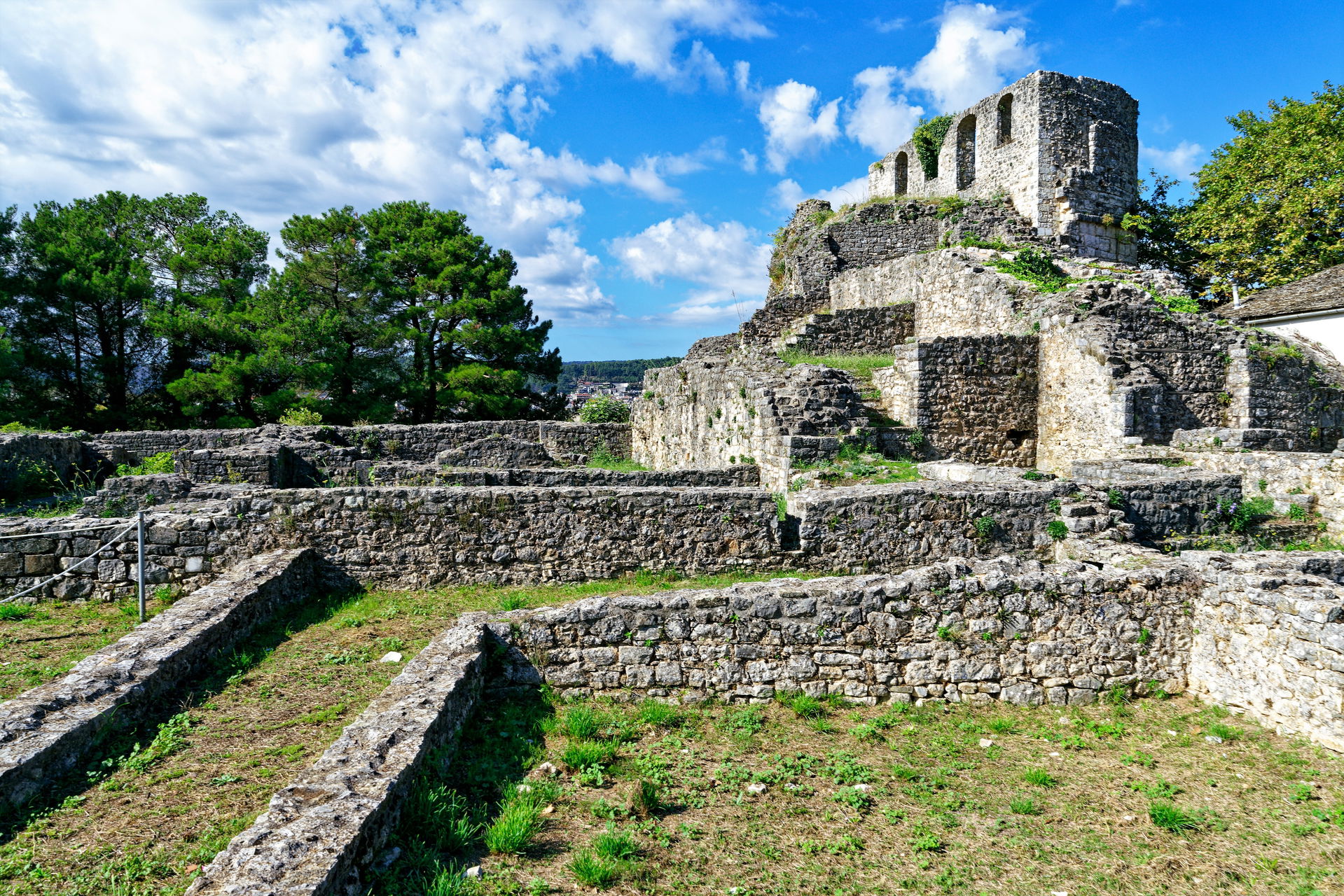 Walking tour of historical Ioannina.