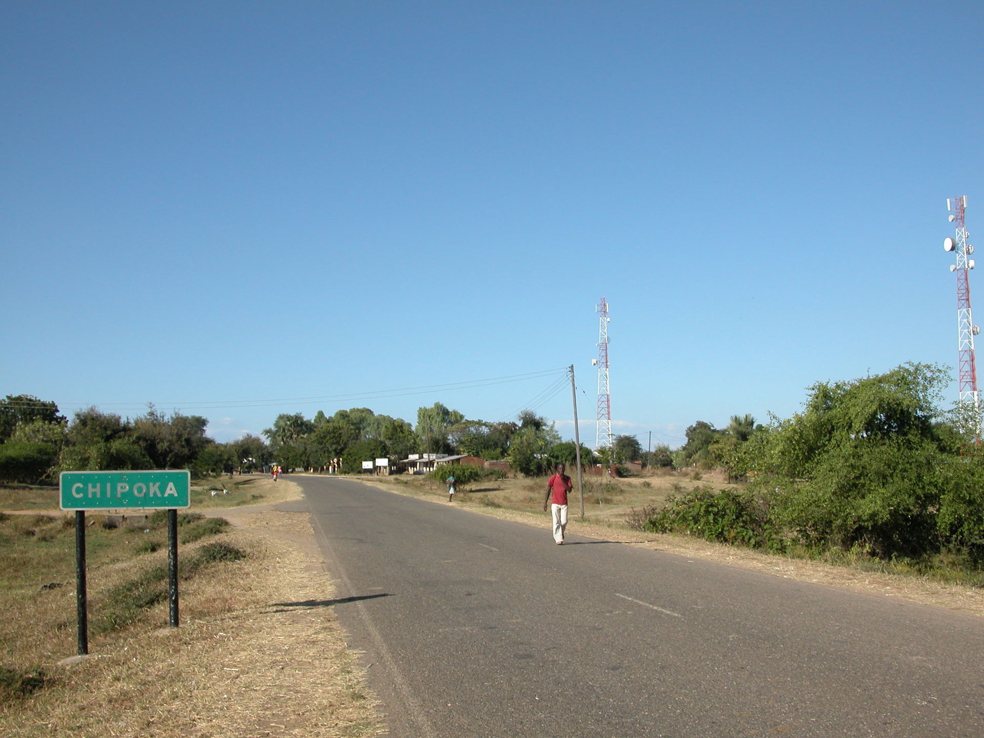 The road to Chipoka Port, Salima, central Malawi
