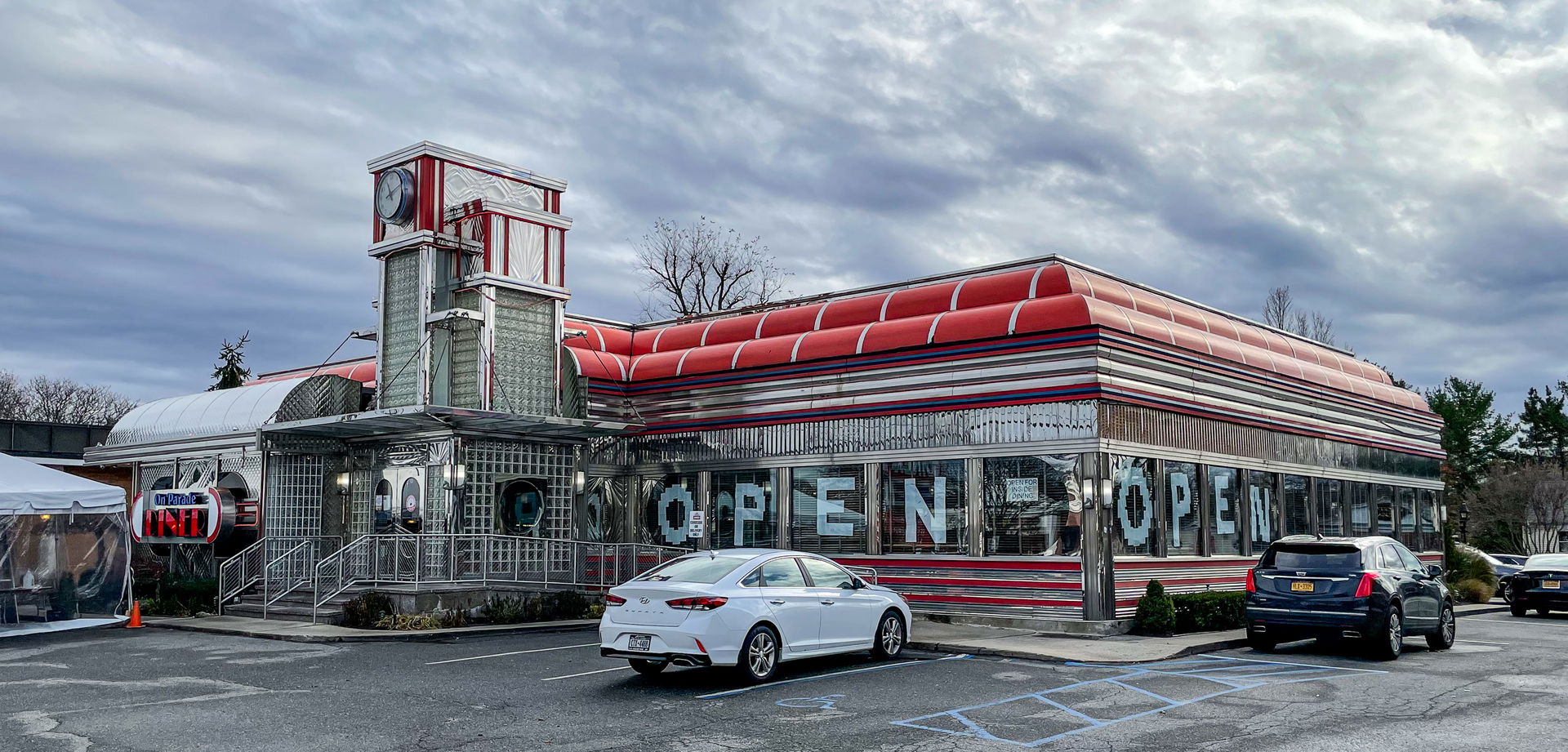 On Parade Diner, Jericho Turnpike, Woodbury, NY