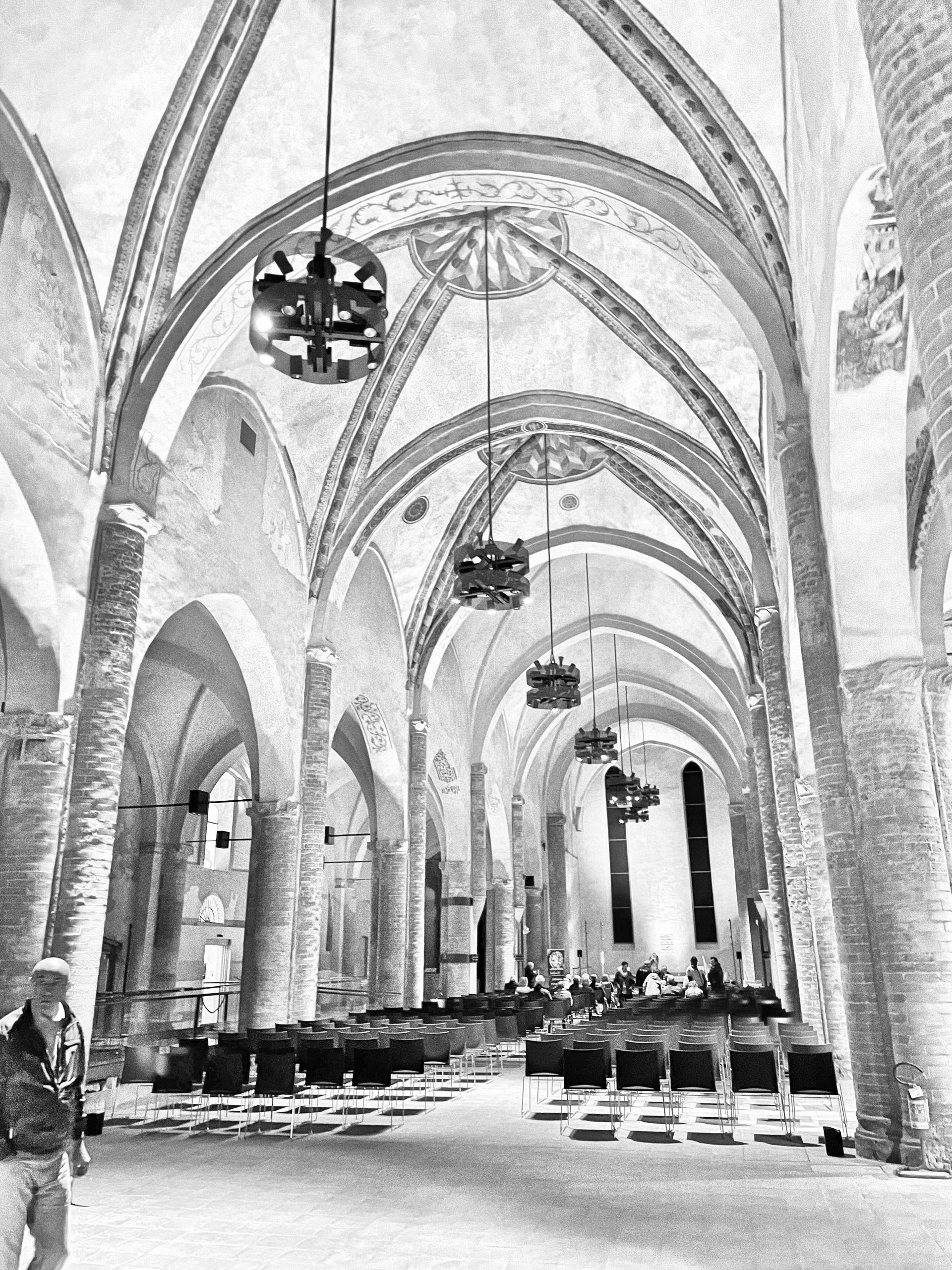Complesso di San Francesco a Cuneo, interno dell'ex chiesa. Ver…