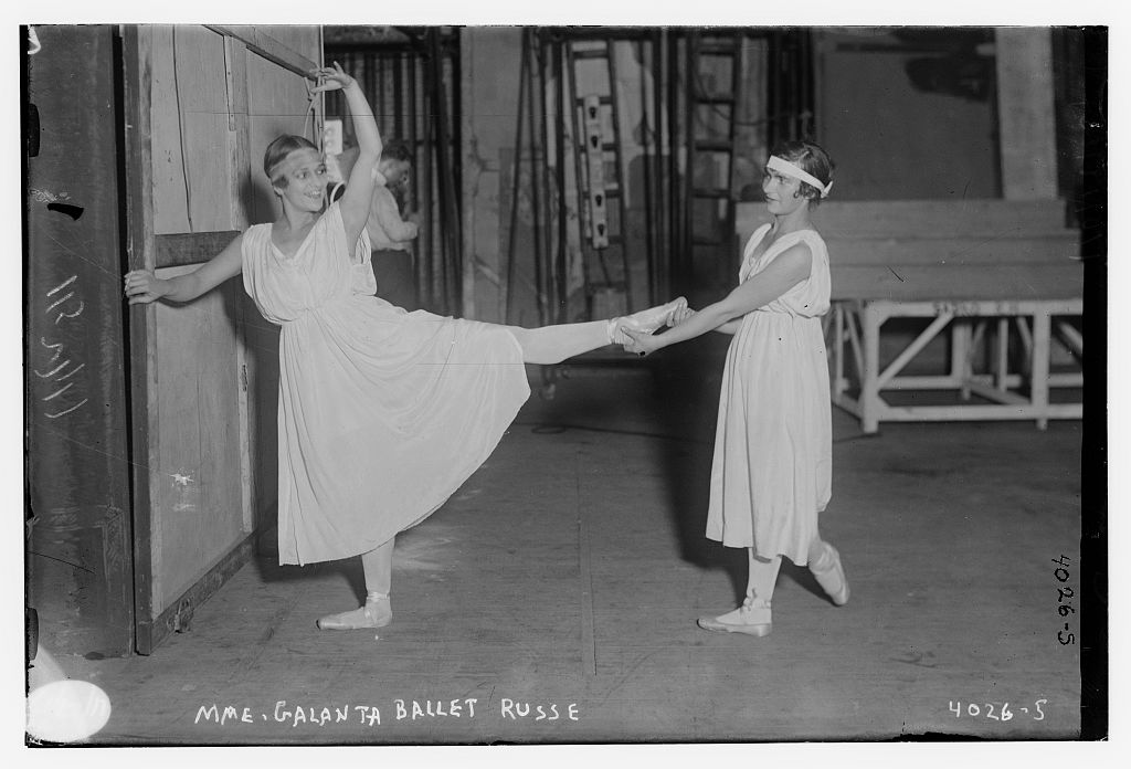 Bain News Service,, publisher.
Mrs. Galanta, Ballet Russe
[betw…