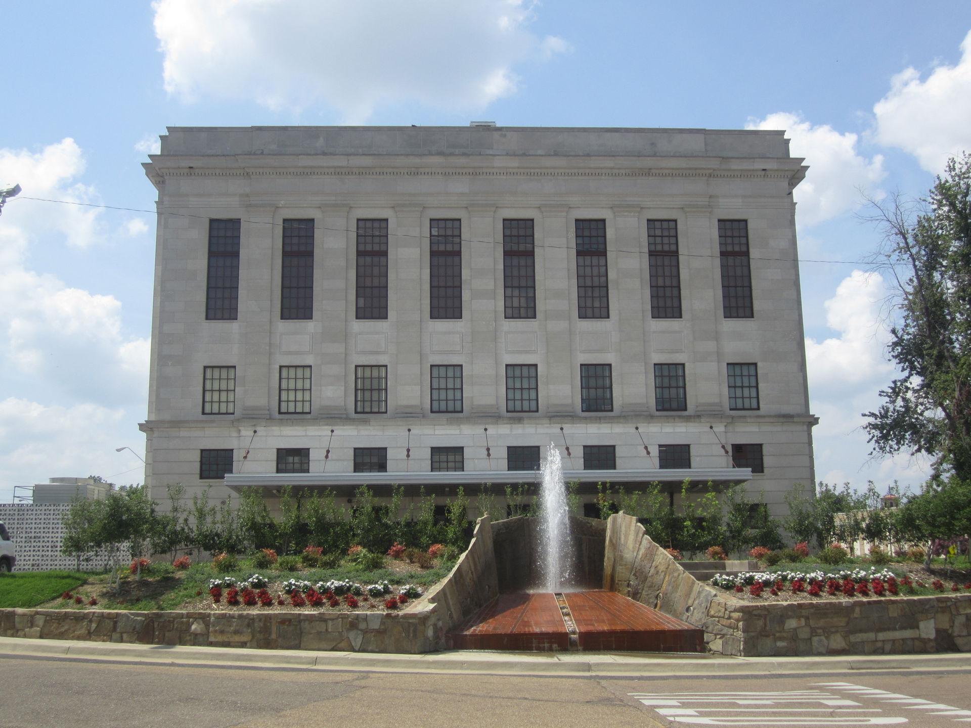 I took photo of rear of the U.S. Courthouse in Texarkana, which…