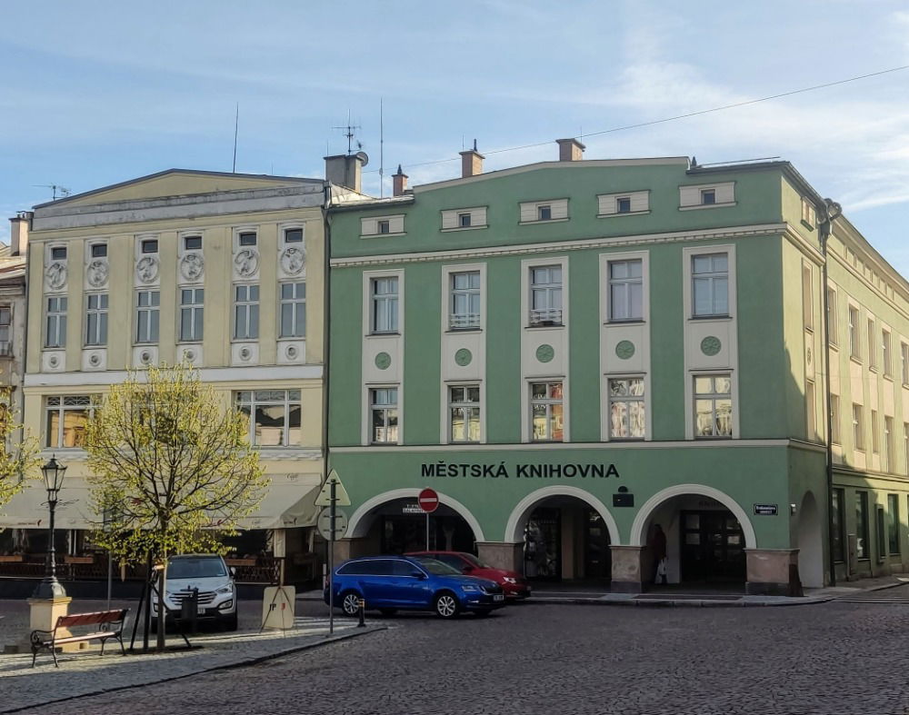Městská knihovna Trutnov - Krakonošovo náměstí 128