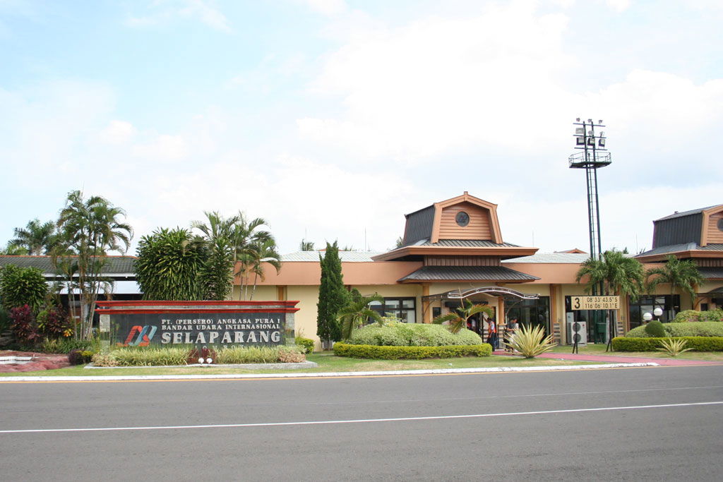 Selaparang Airport on 8 August 2010.