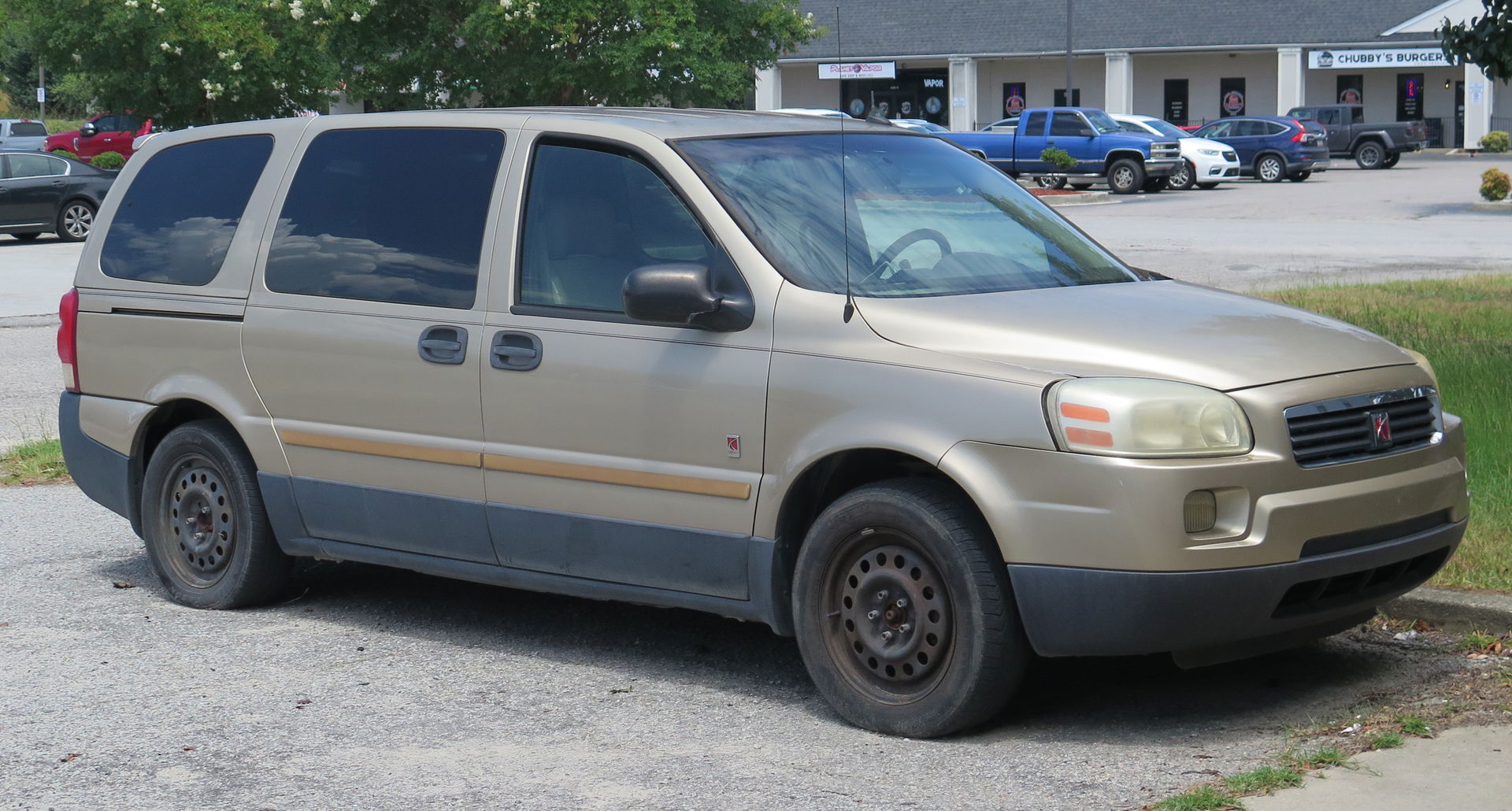 2005 Saturn Relay photographed in Blythewood, South Carolina.