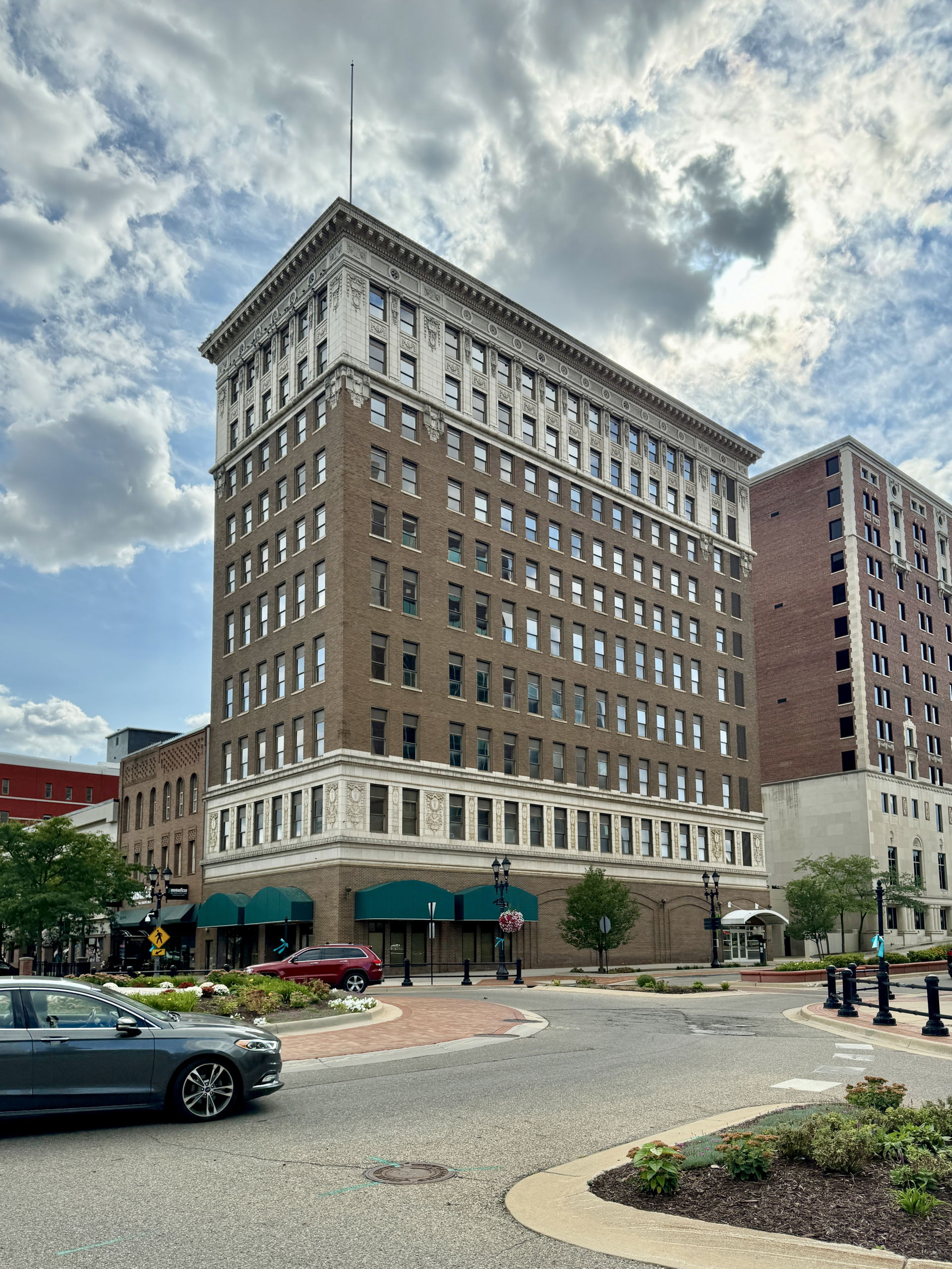 Built in 1922, this Renaissance Revival-style building features…