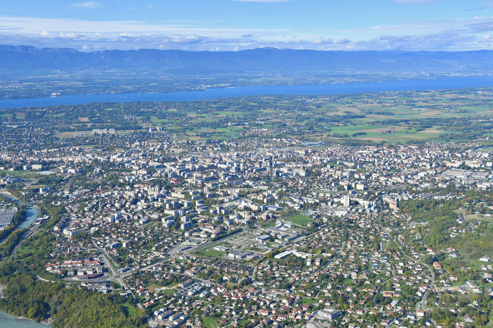 Vue aérienne d'Annemasse (France).