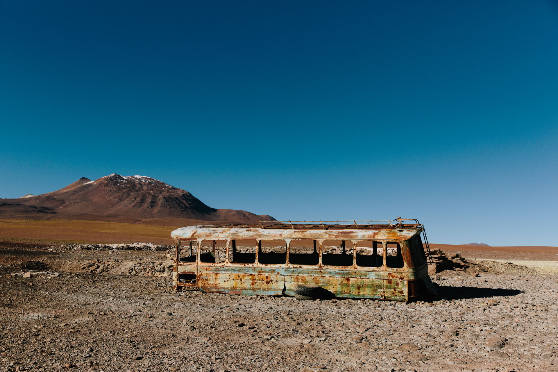 An abandoned bus in the Atacama desert outside of the oasis tow…
