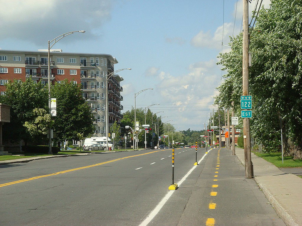 Photo de la route 122, à Drummondville, Québec, Canada.