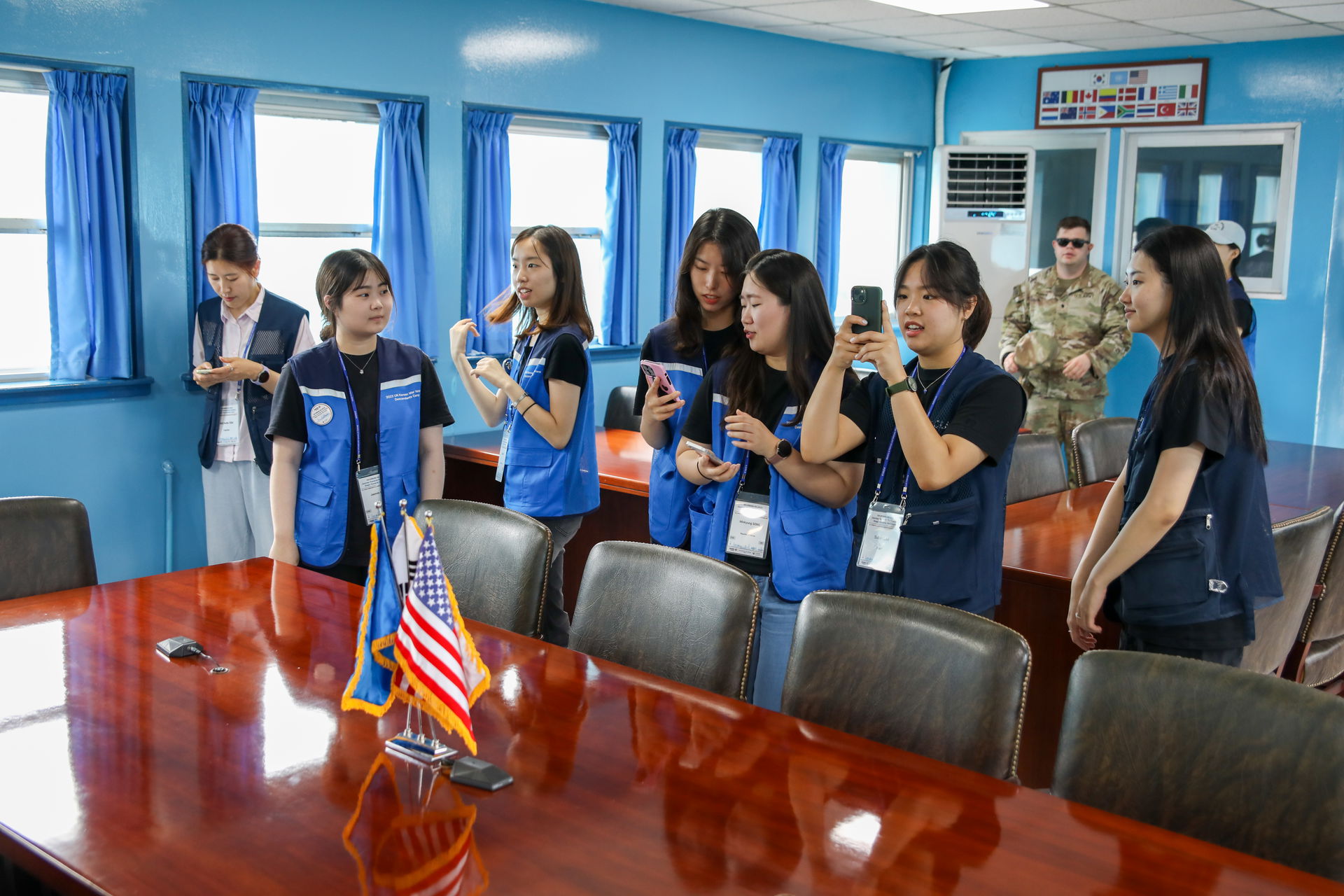 Members of the 2023 United Nations Korean War Veterans Descenda…