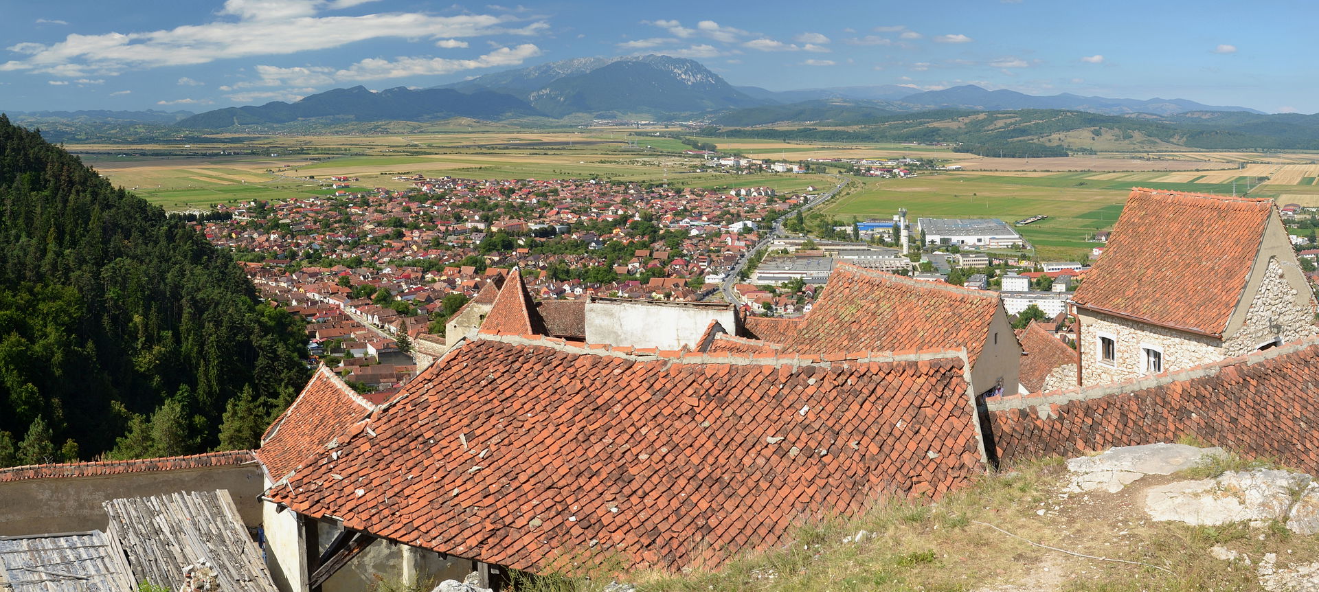 Râşnov (Barcarozsnyó, Rosenau), Romania - view from castle