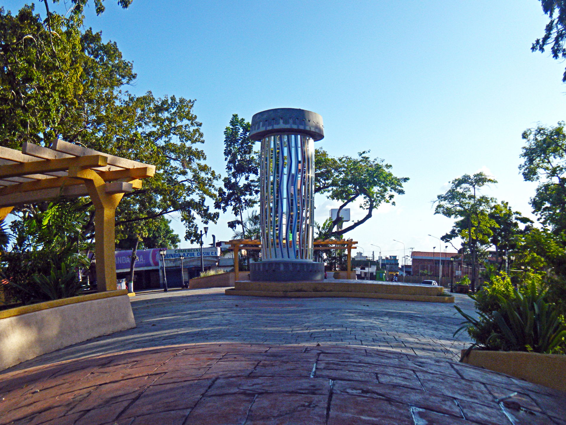 This is a photo of a Venezuelan monument identified by the ID