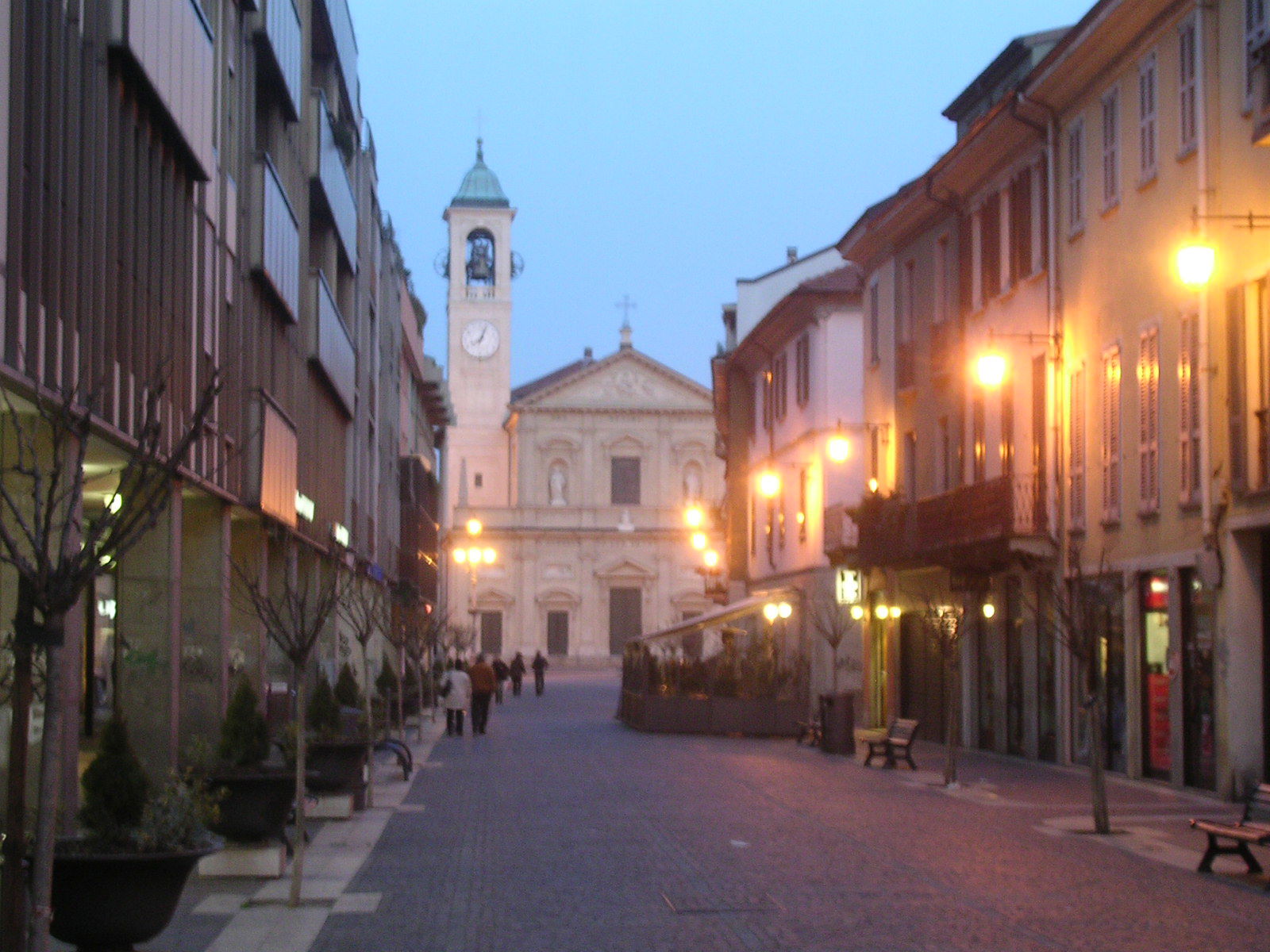 Corso d'Italia in Saronno, Italy. In the background the main ca…