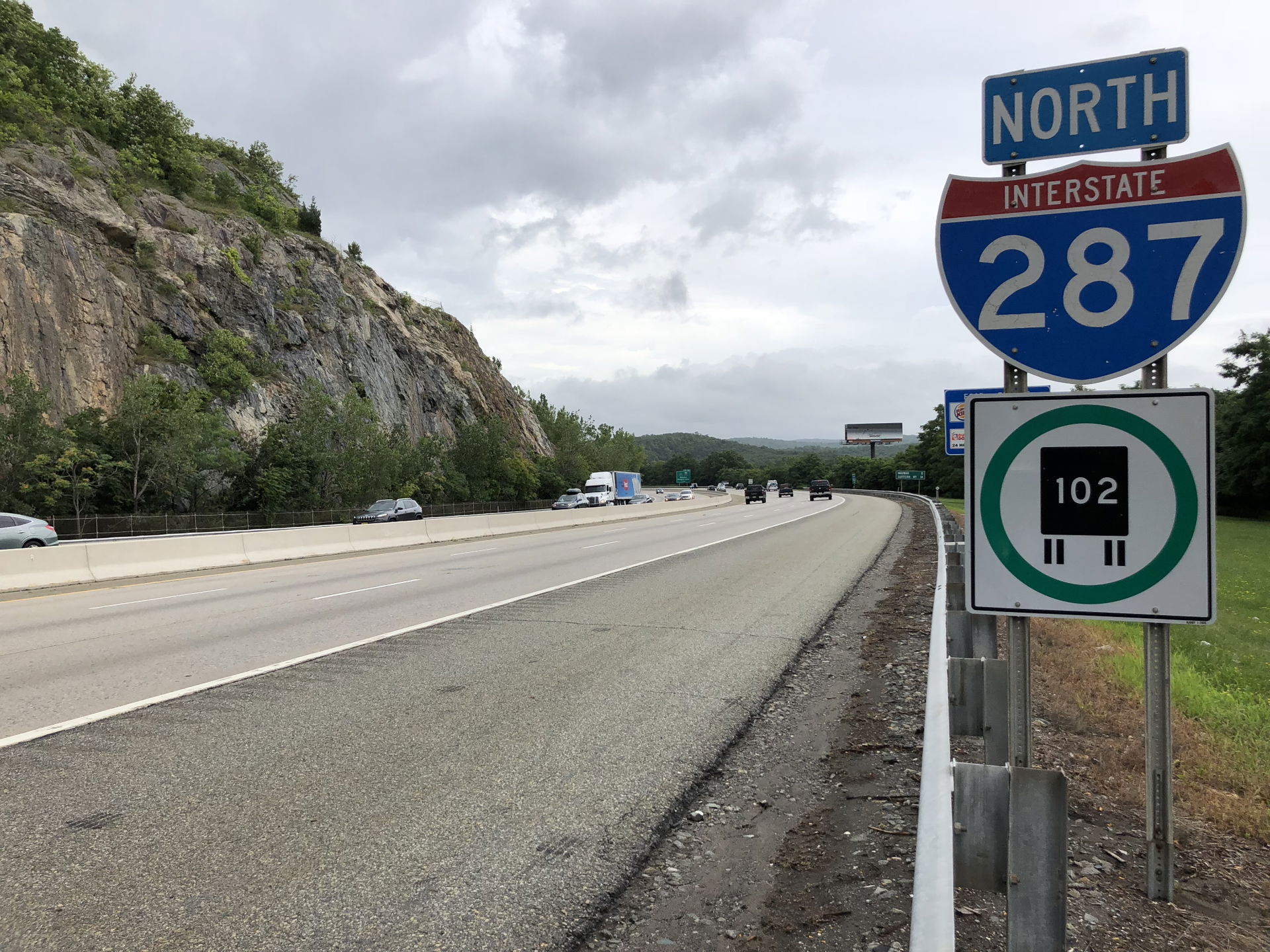 View north along Interstate 287 between Exit 53 and Exit 55 in …