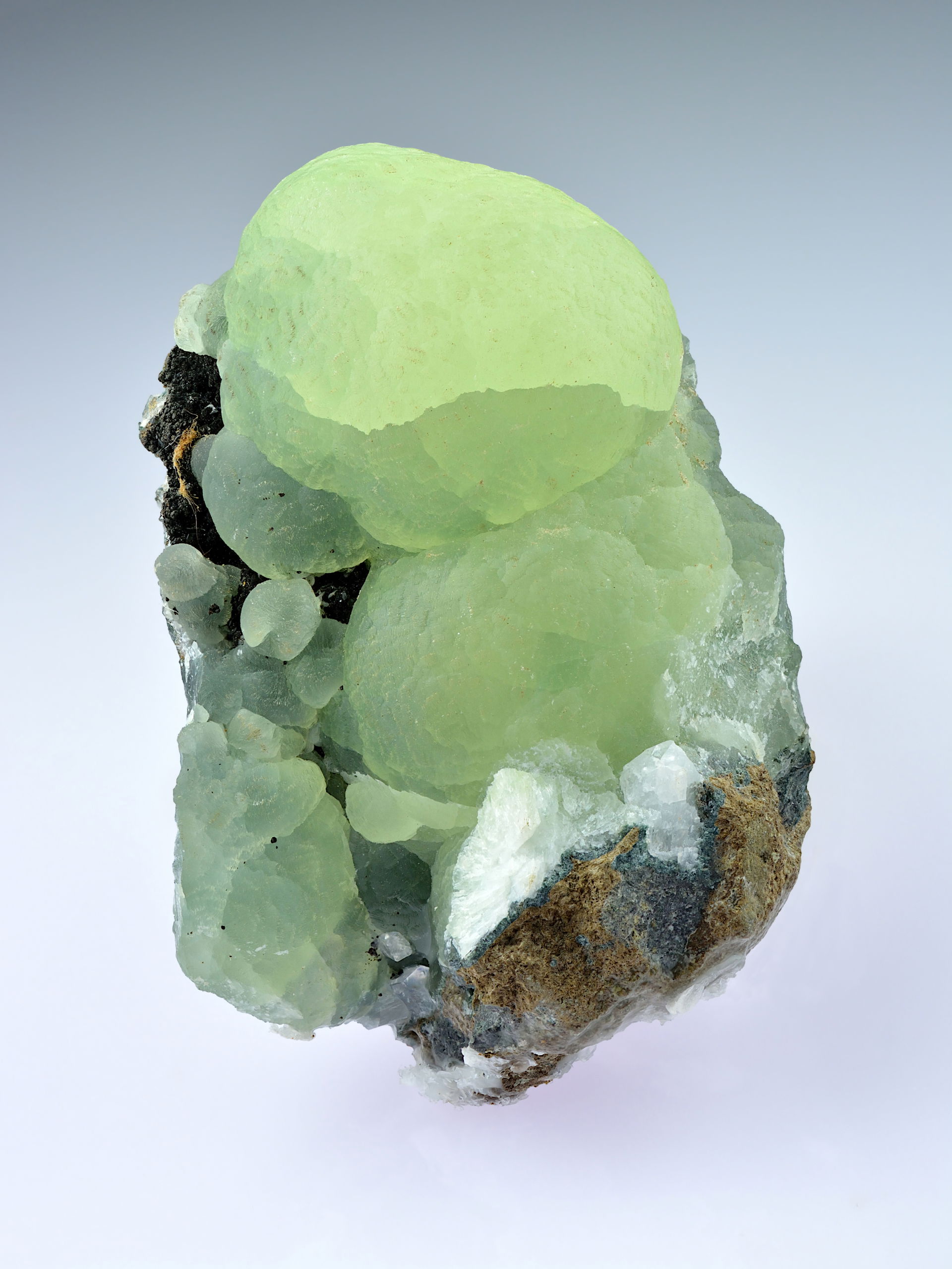 Prehnite (4.0 × 3.5 × 2.0 cm) from Southbury, Connecticut, USA