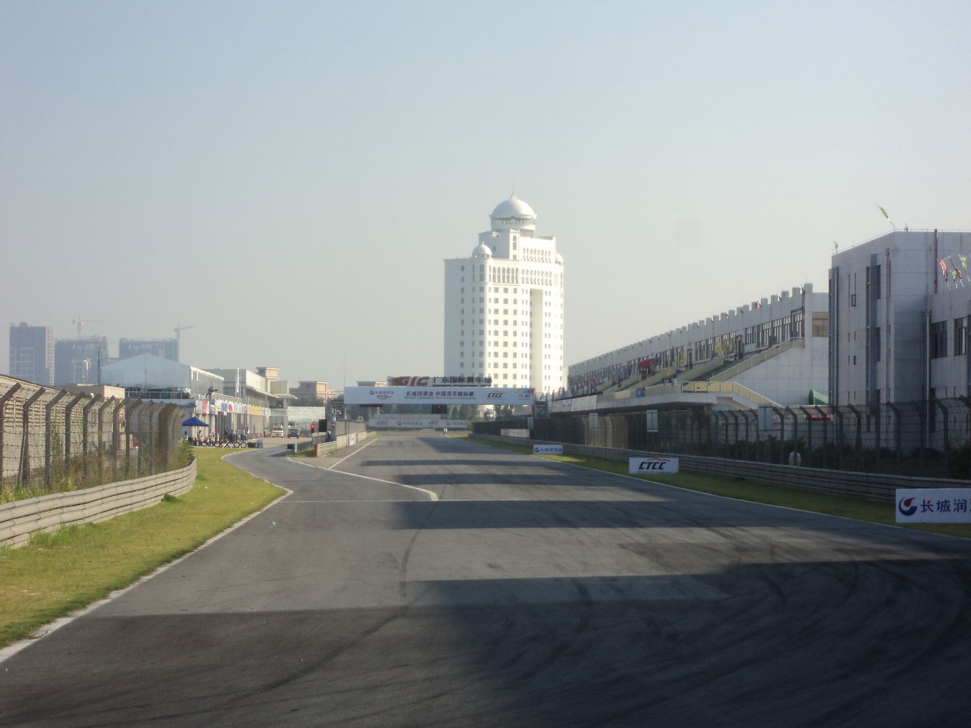 Main straight of the Guangdong International Circuit at Zhaoqin…