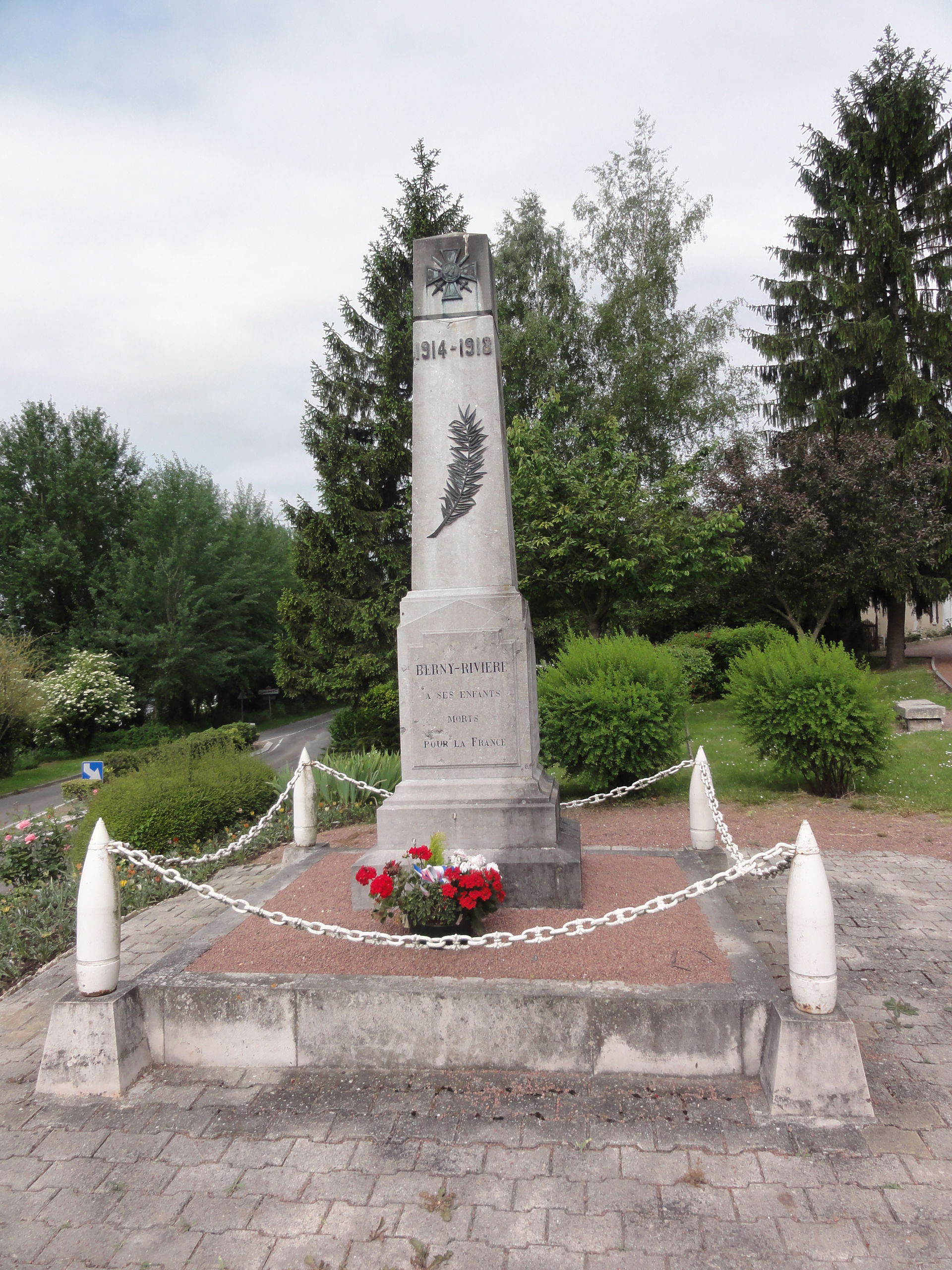Berny-Rivière (Aisne) Monument aux morts