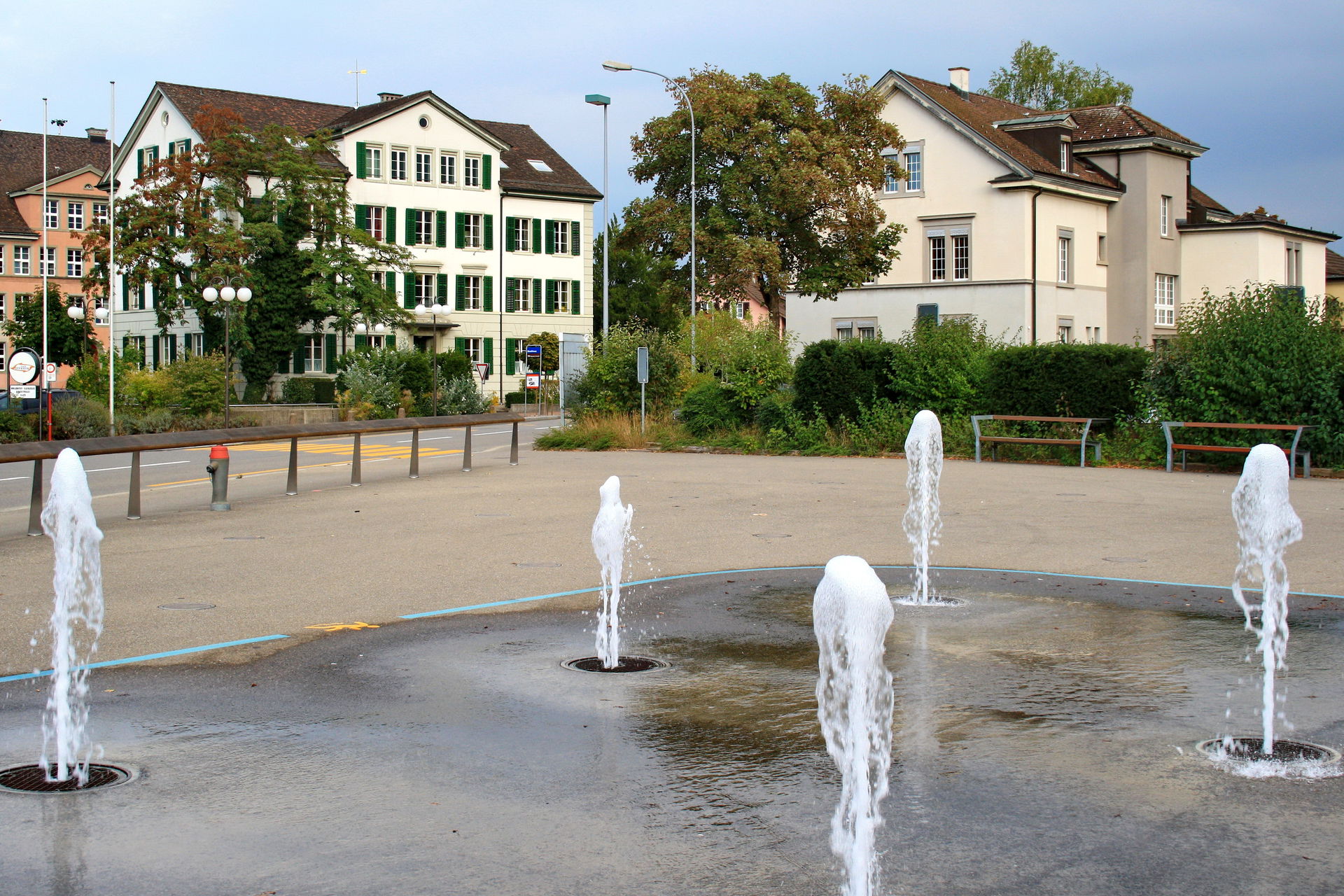 Former Stadthaus (to the left) and Gemeindeverwaltung in Dübend…