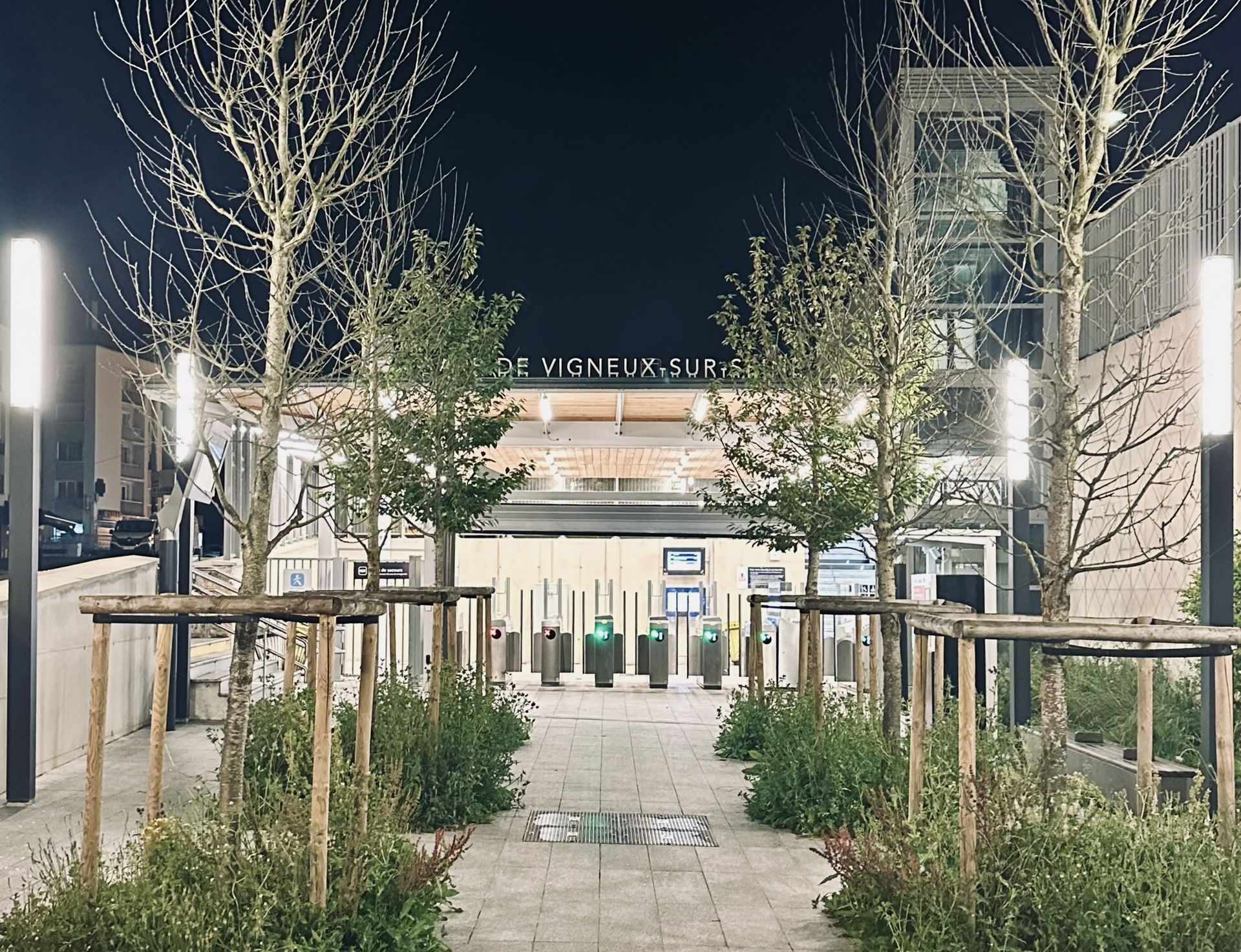 Accès à la gare RER de Vigneux-sur-Seine depuis la gare routière