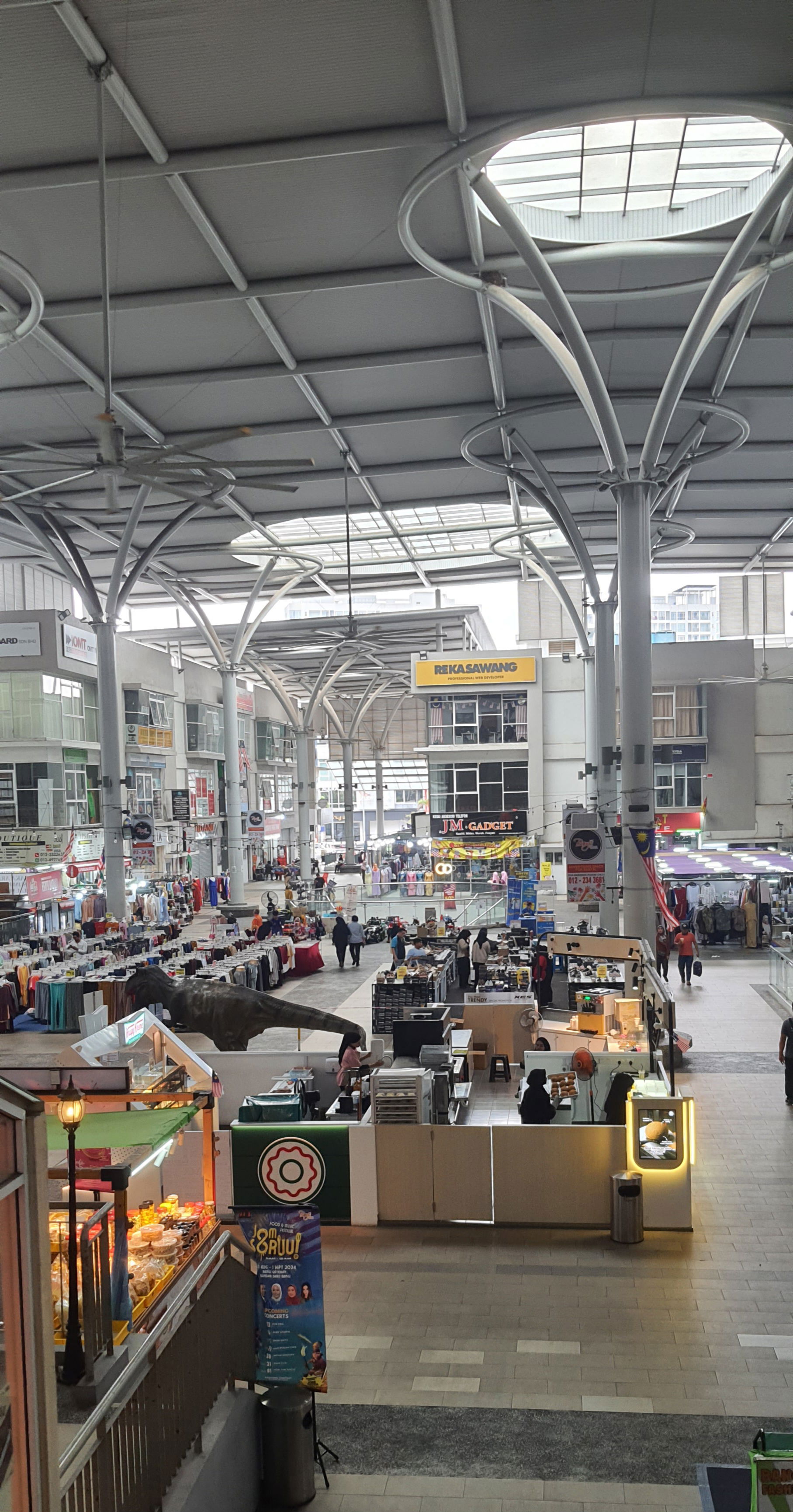 A shot of the central concourse of Bangi Gateway Mall in Bandar…