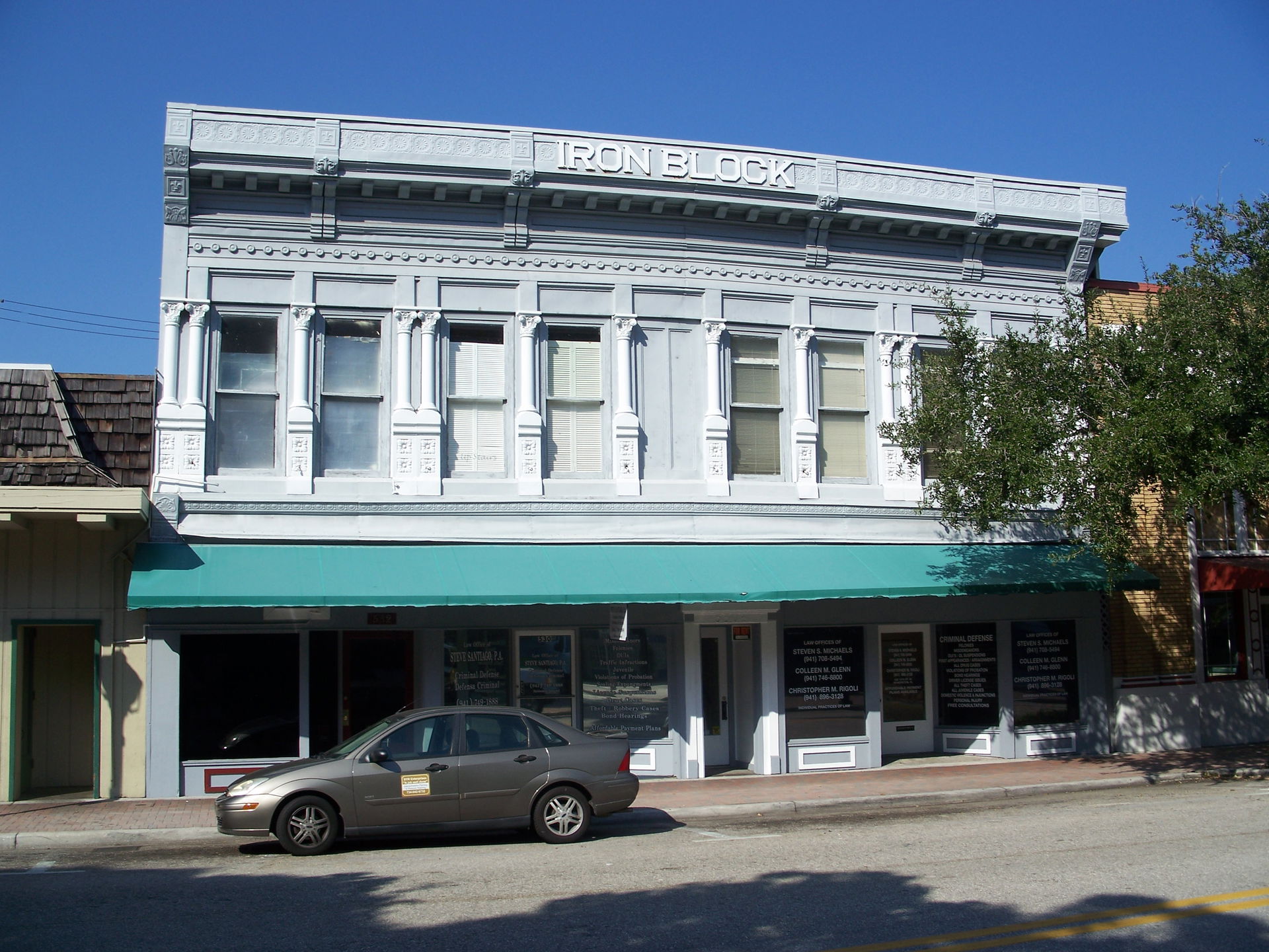 Bradenton, Florida: Iron Block Building