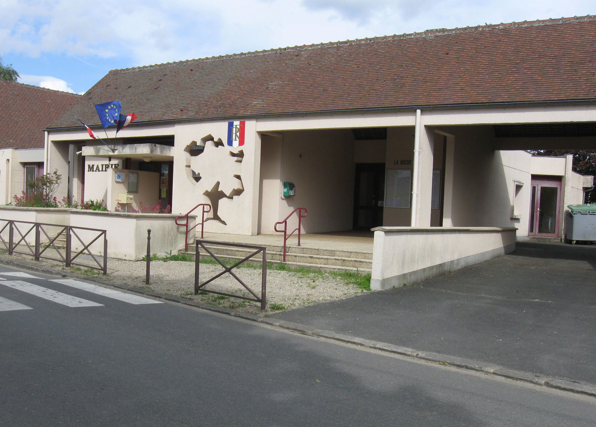 Mairie d'Achères-la-Forêt. (Seine-et-Marne, région Île-de-Franc…
