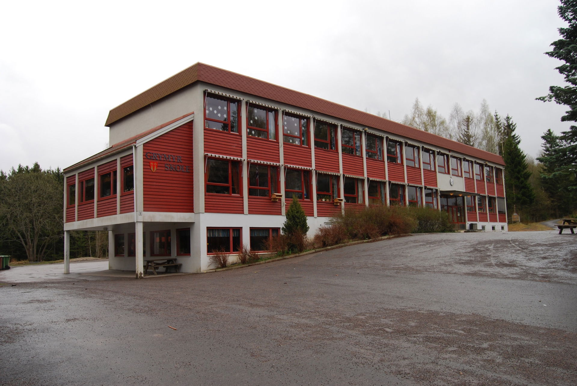 no:Grymyr elementary school, Gran, Oppland, Norway.