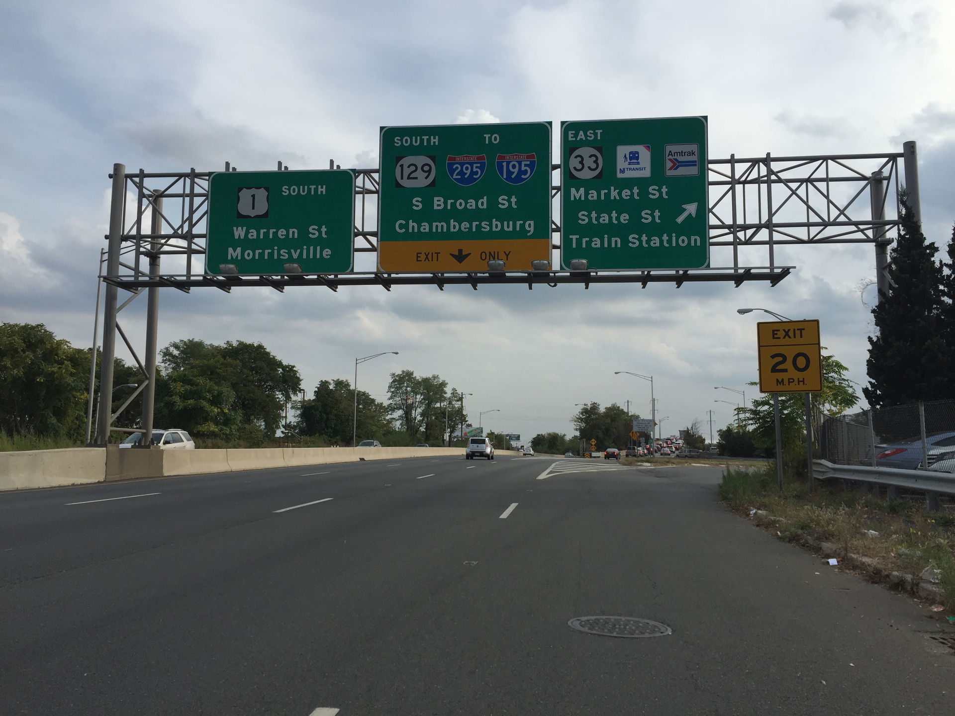 View south along U.S. Route 1 (Trenton Freeway) at the exit for…