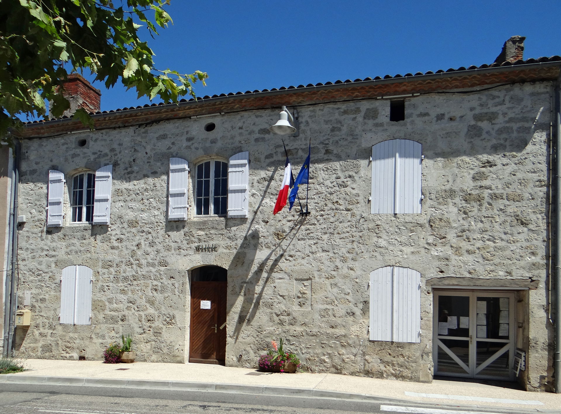 Lusignan-Petit - Mairie