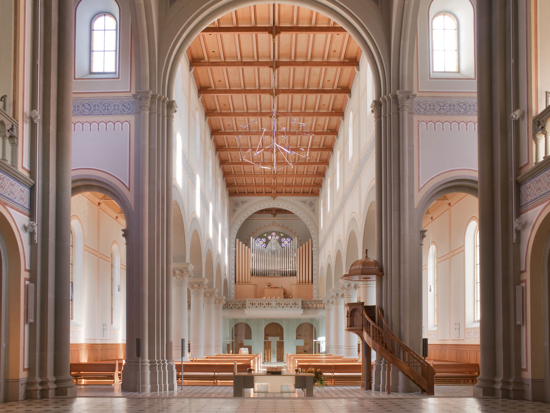 Nave and organ of the church in Glarus, Switzerland.