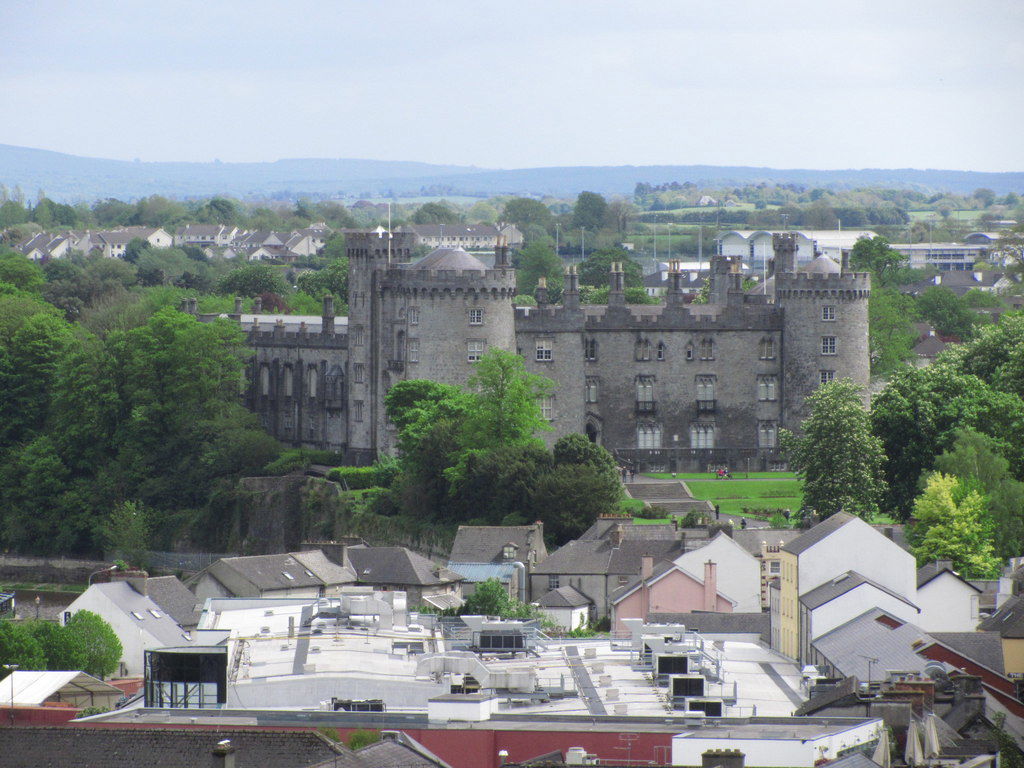 Kilkenny - View from Round Tower towards Kilkenny Castle (close…