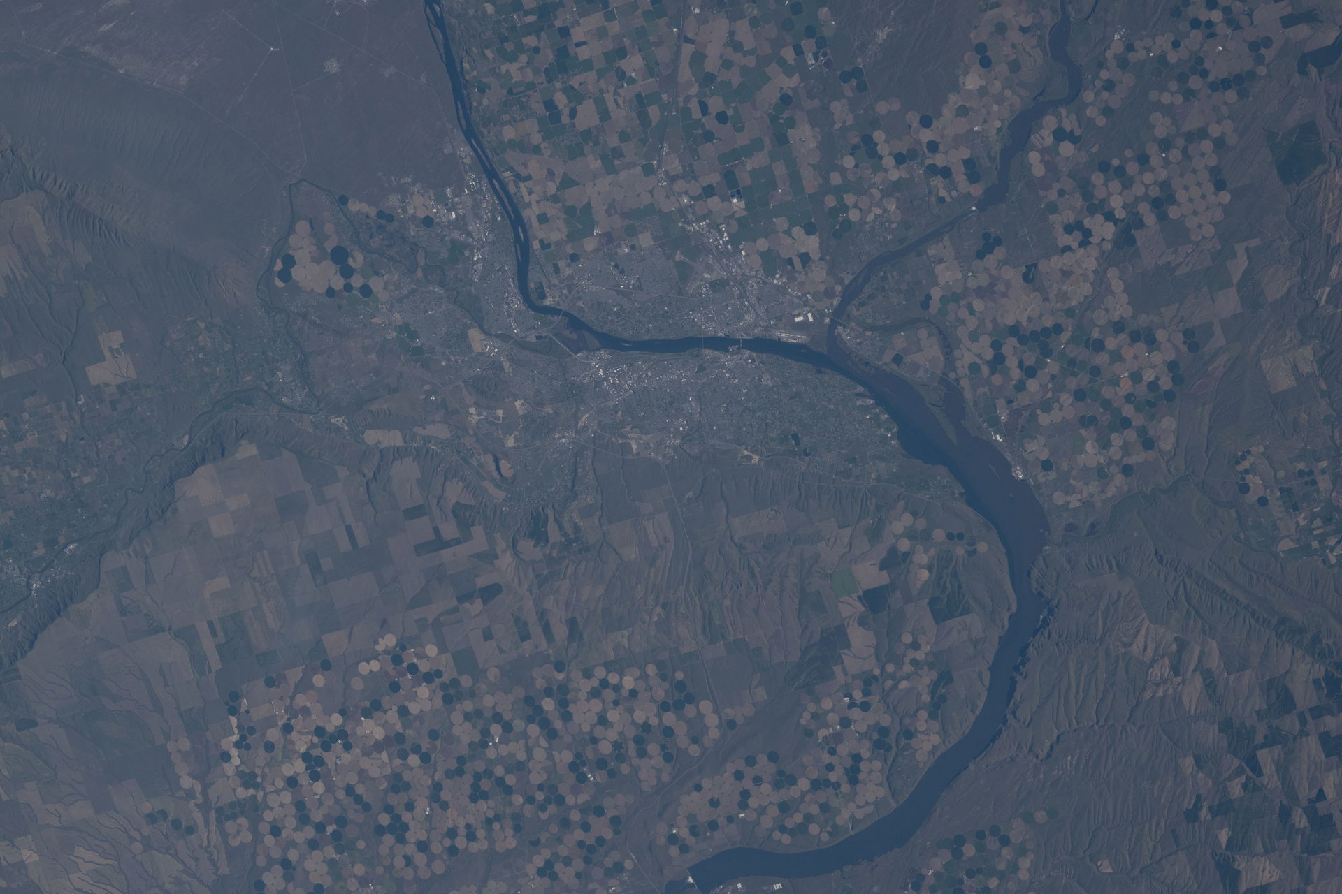 View from ISS Expedition 72, Kennewick, Pasco, Richland, Washin…
