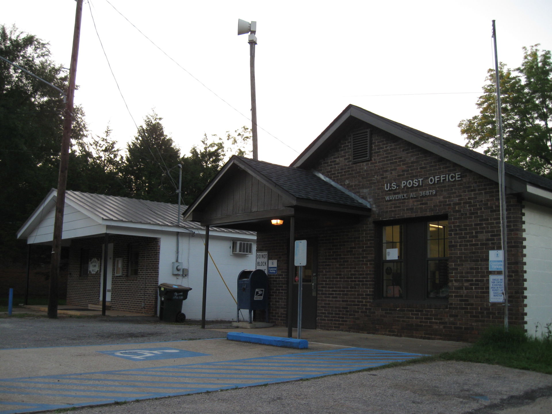 Waverly, Alabama US Post Office and Town Hall