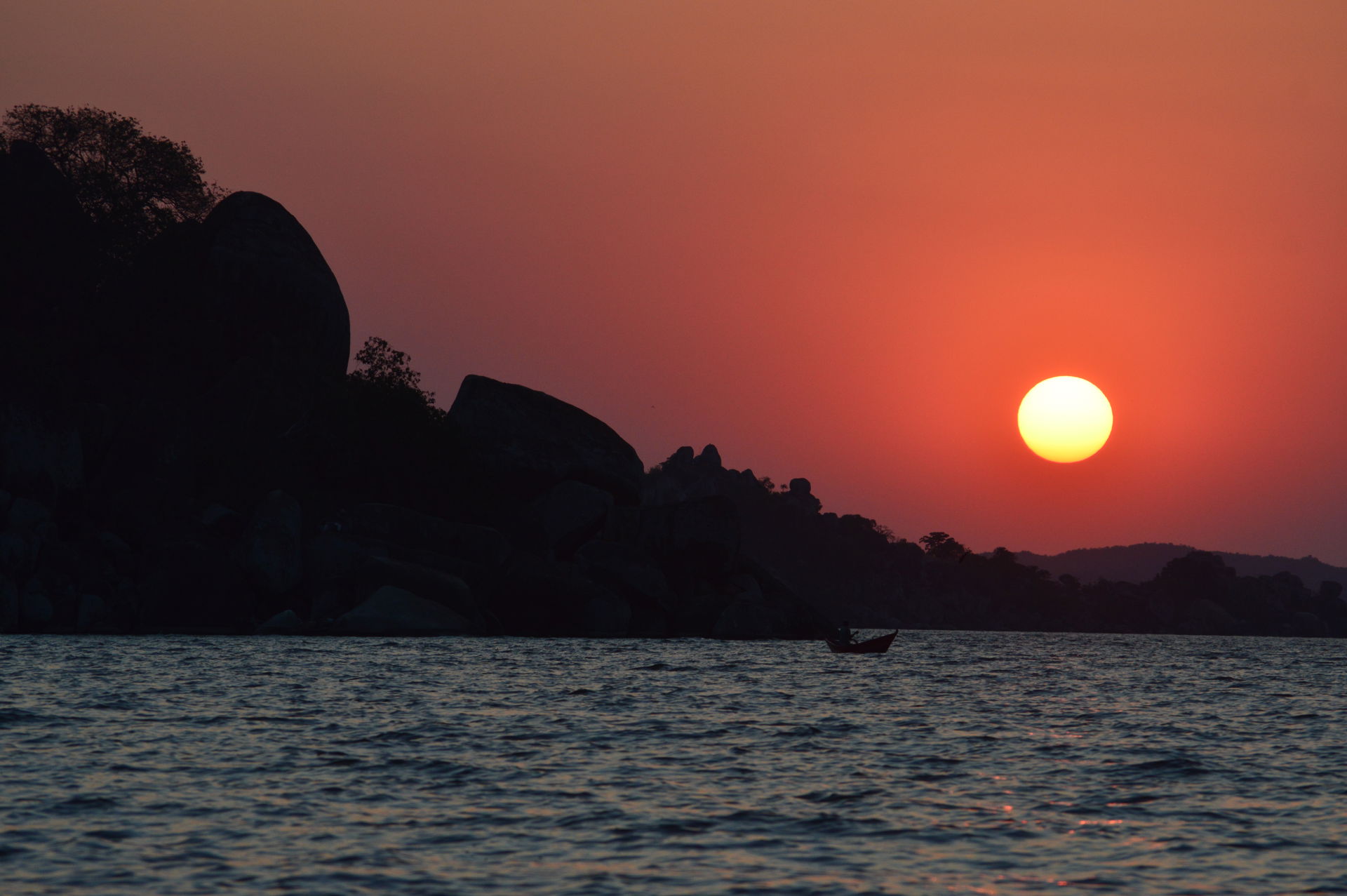 Lake Victoria sunset view in Mwanza Tanzania, with a great view…