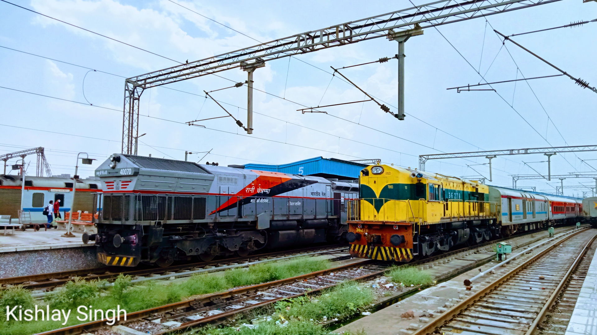 End with Mau Express and Alco with Rewa Express
