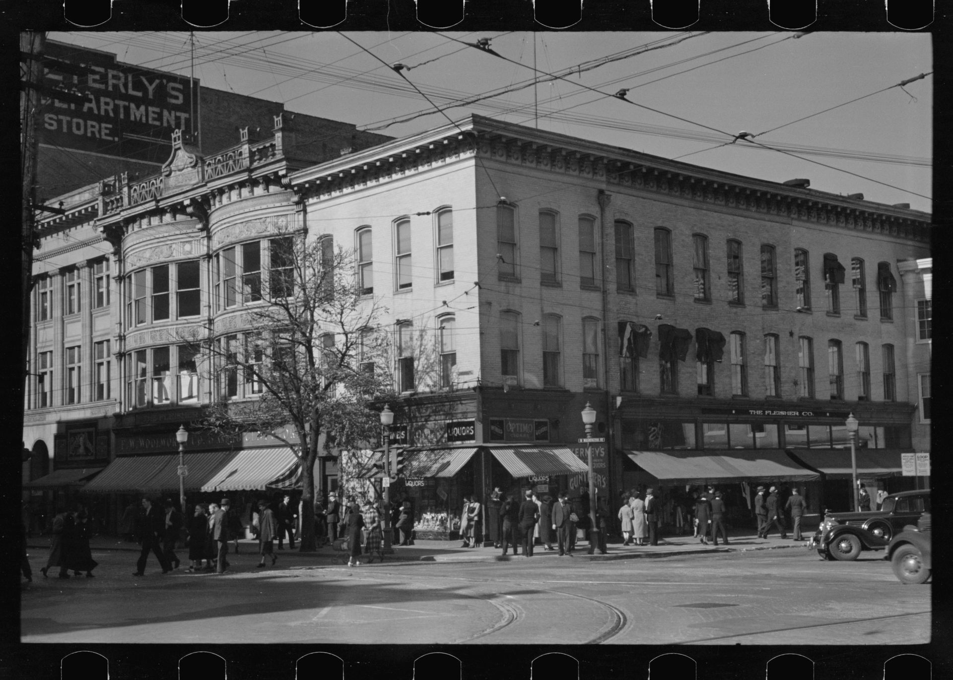 Washington Street West and Potomac Street intersection in Hager…
